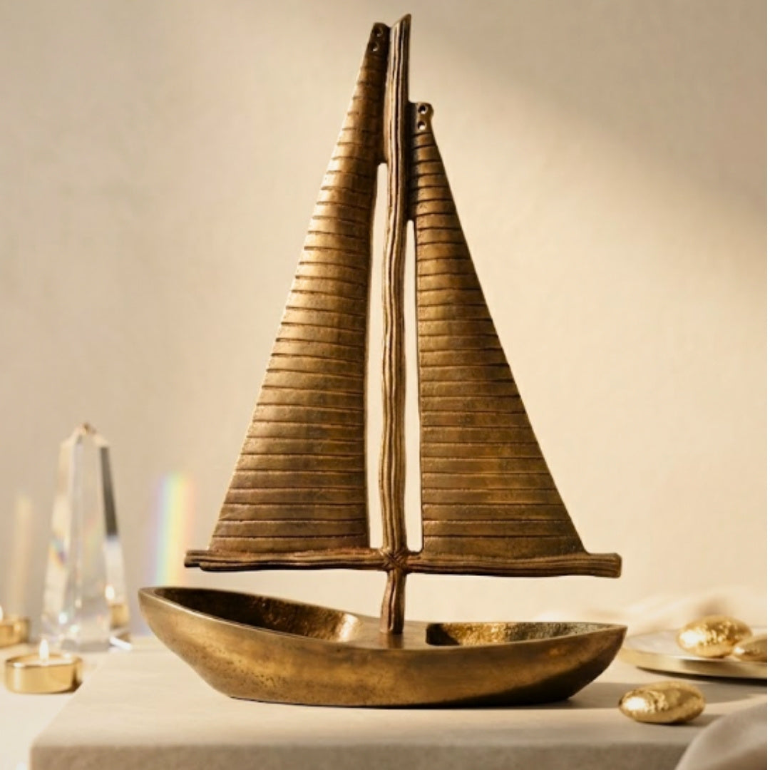 Modelo de yate de aluminio dorado 38 cm con opción de personalización con grabado