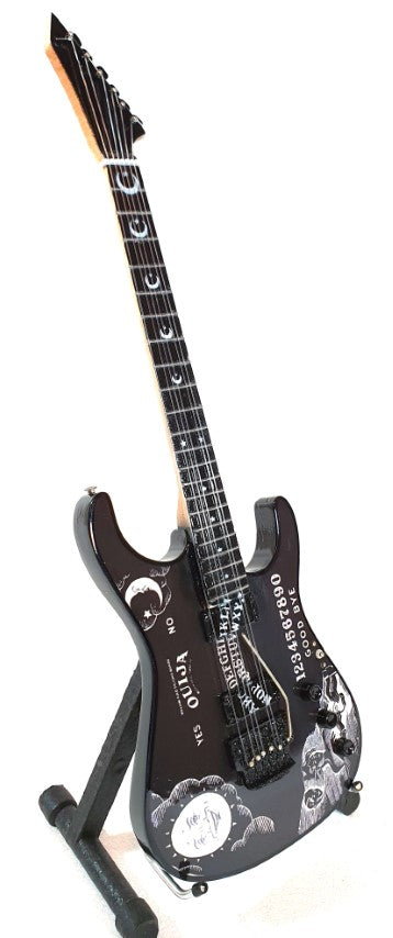 Mini guitarra coleccionable Metallica