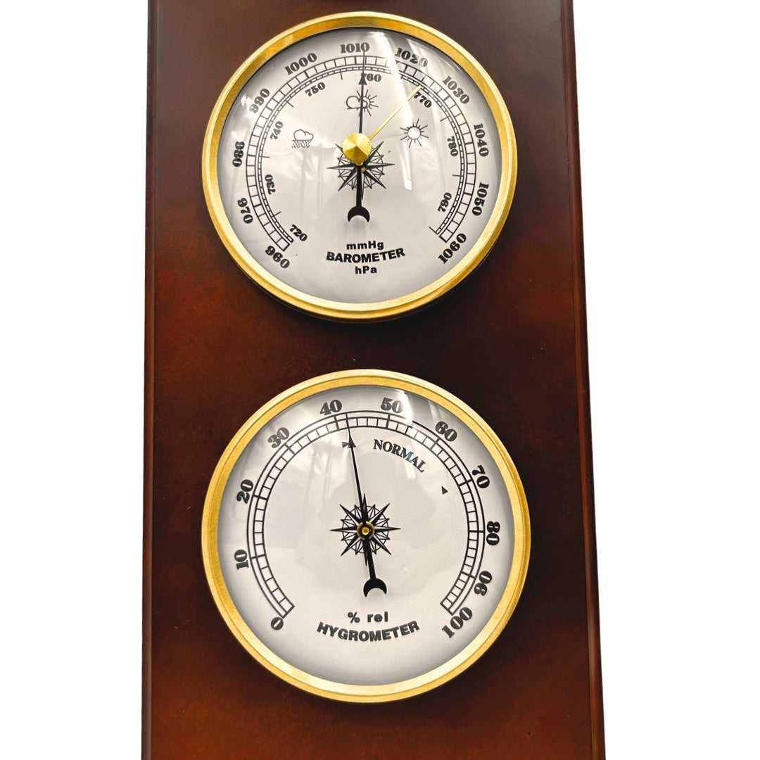 Estación Meteorológica Retro Elegante de 36 cm con Grabado – Barómetro, Termómetro, Higrómetro en Caja de Madera