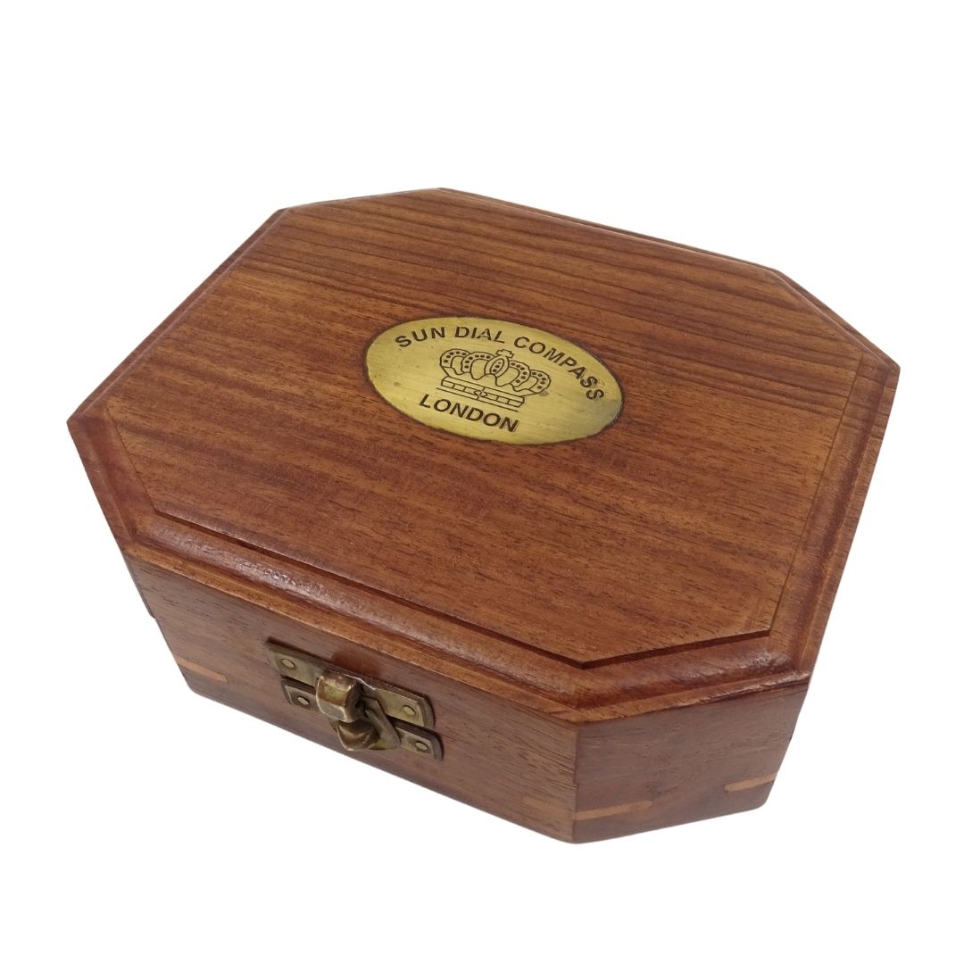 Reloj de sol con brújula retro en caja de madera con posibilidad de personalización de grabado