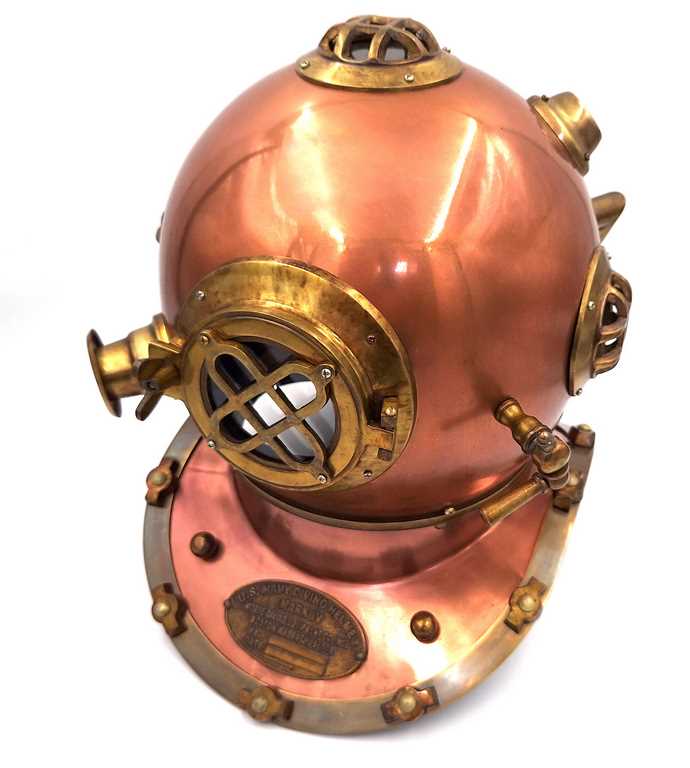 Gran casco de buceador