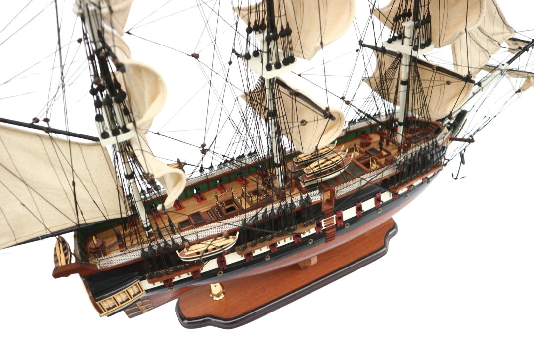 Gran modelo exclusivo del velero USS Constitution de 100cm con posibilidad de personalización mediante grabado