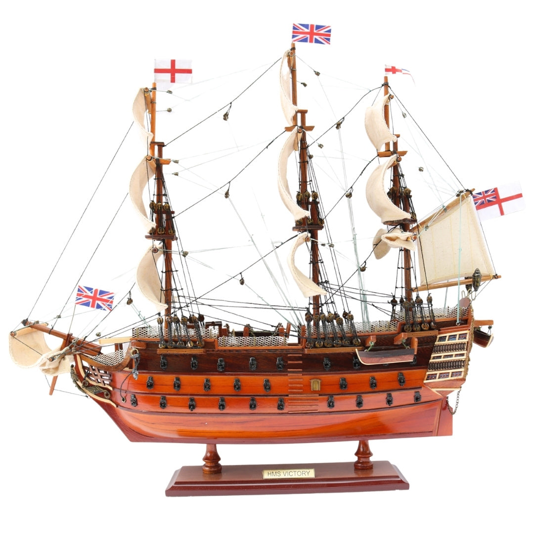 Modelo montado del velero HMS Victory de 54 cm - Réplica hecha a mano con posibilidad de personalización mediante grabado - Regalo ideal para amantes de la navegación - Alta calidad, elegante base de madera