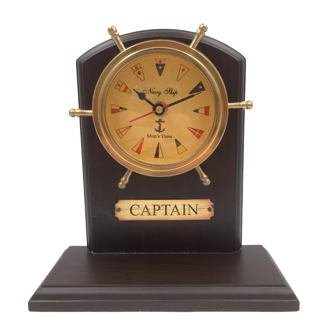 Reloj náutico de latón con grabado