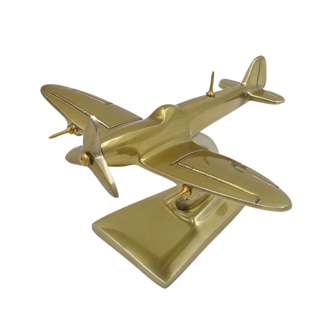 Modelo de avión Spitfire dorado WWII caza con opción de grabado personalizado – elegante regalo para amantes de la aviación, hecho de aluminio, dimensiones 15 × 13 × 8 cm