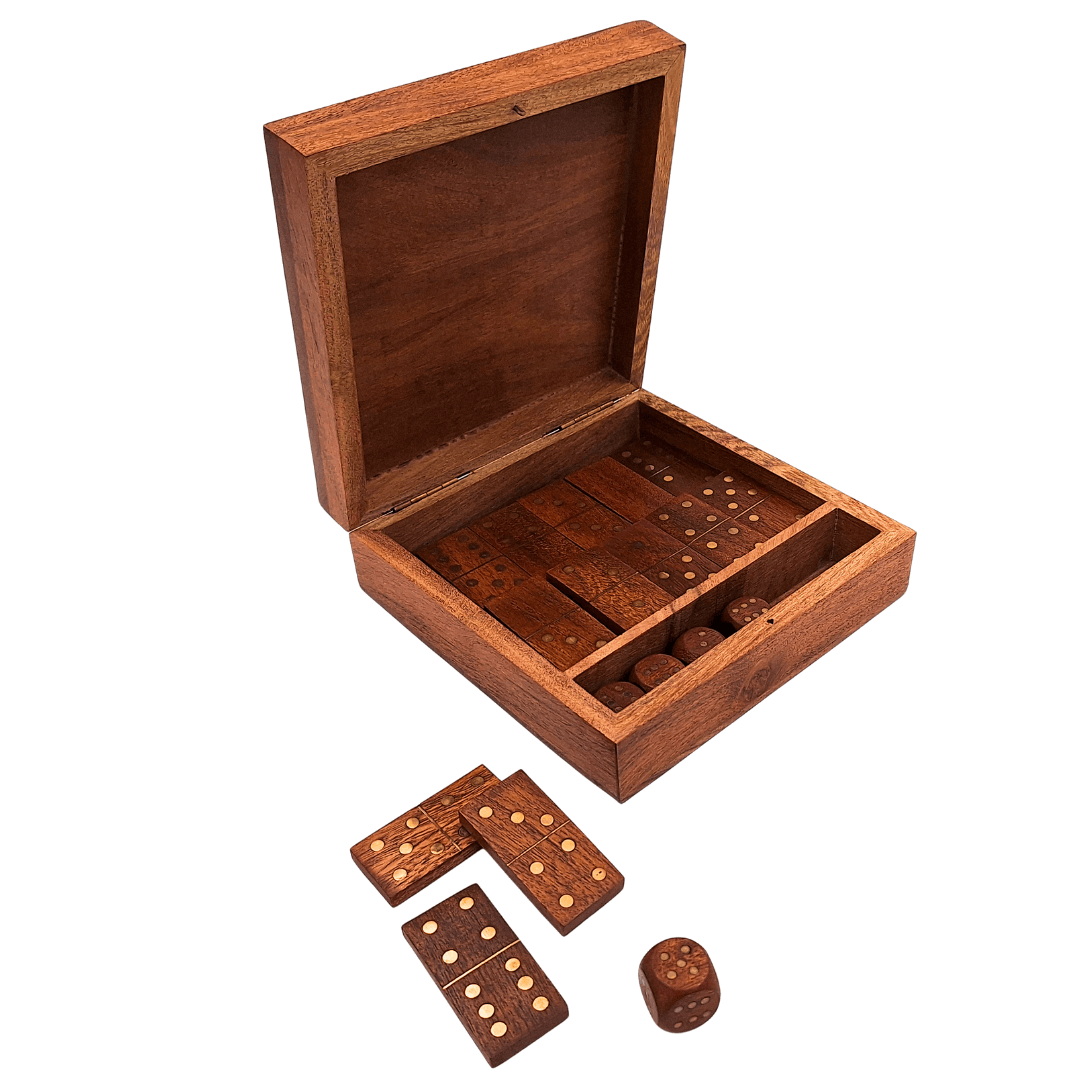 Elegante Set de Juegos en Caja de Madera con Grabado