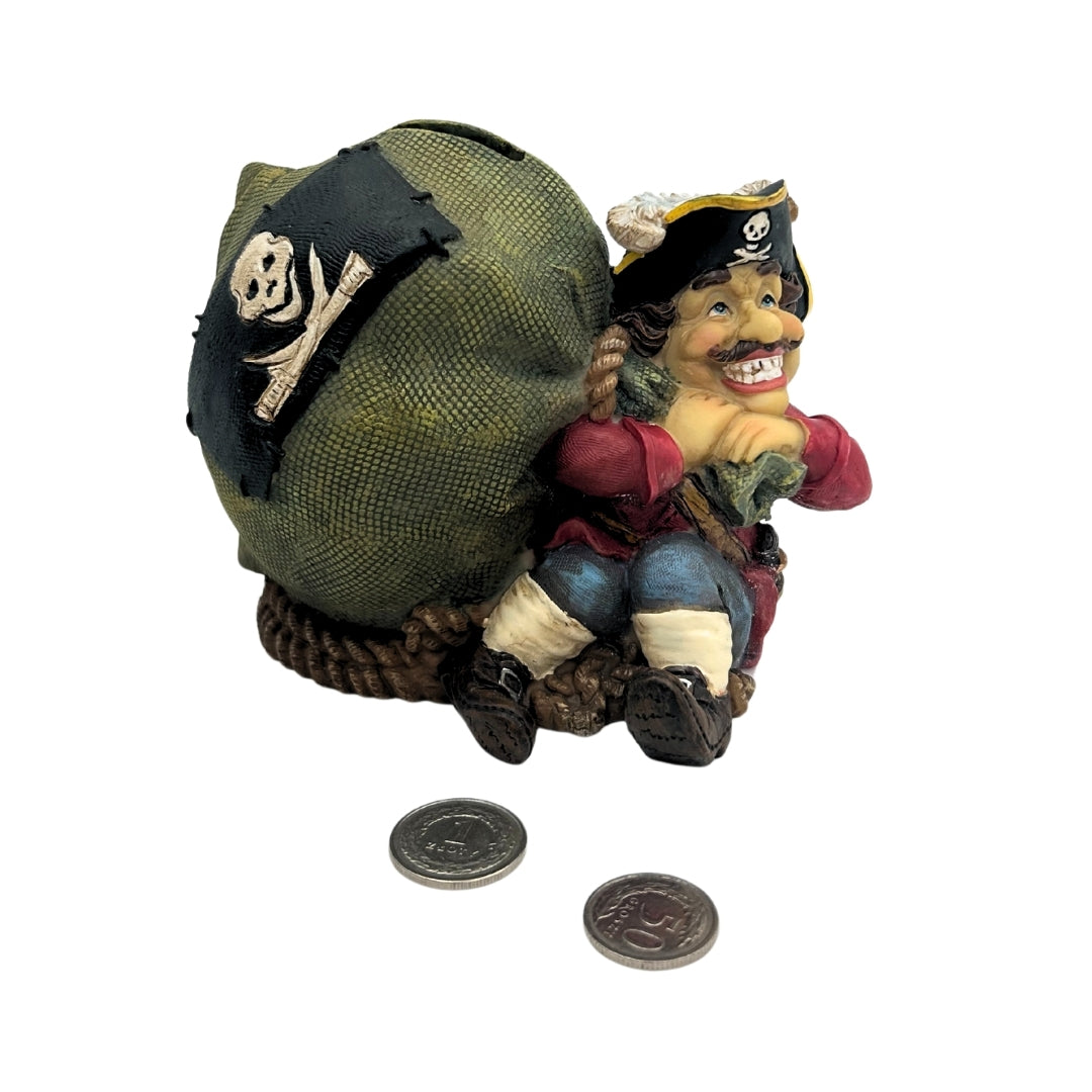 Hucha Decorativa Pirata con Tesoro 14 cm con posibilidad de personalización con grabado