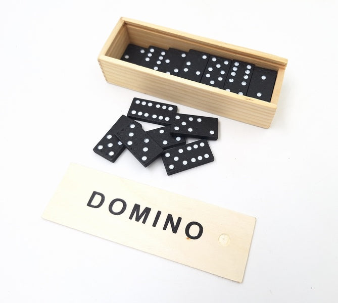 Dominó en caja de madera con posibilidad de grabado personalizado - regalo ideal para amantes de los juegos de mesa, 28 fichas de plástico, dimensiones de la caja 5 x 15 x 3,5 cm, material: madera y plástico