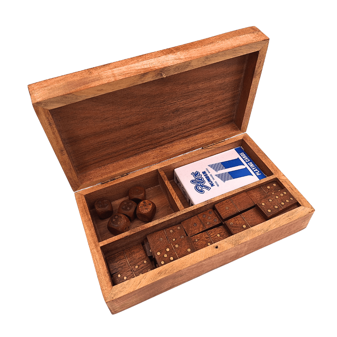 Set de juegos 3 en 1 en elegante caja de madera con posibilidad de personalización mediante grabado - Cartas, Dominó, Dados - Regalo ideal para amantes de juegos sociales - dimensiones: 22,5 x 13 x 6 cm, acacia con adornos de latón