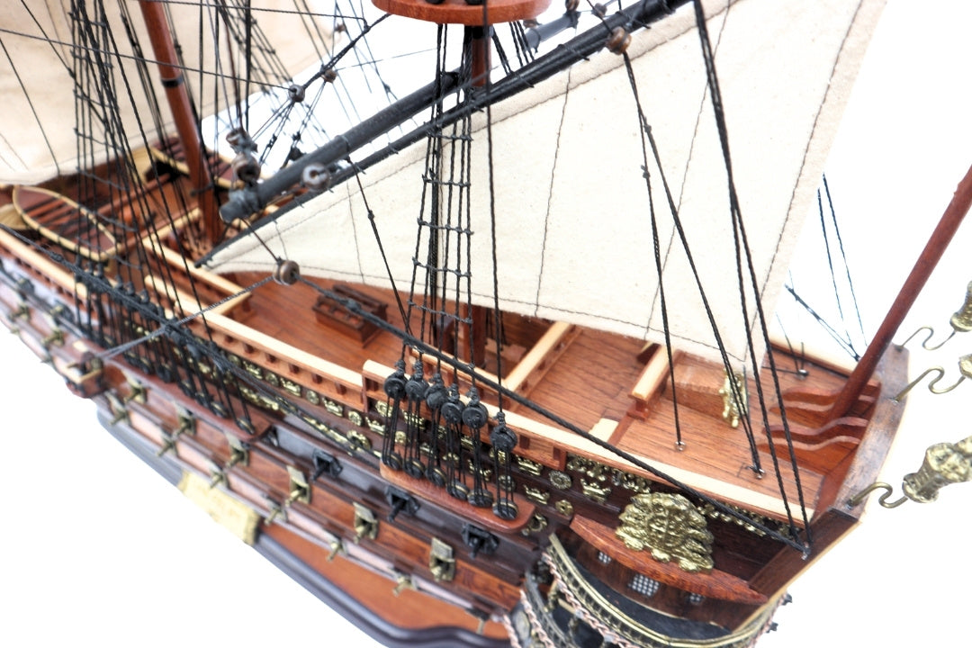 Modelo de velero del barco San Felipe de 80cm, con posibilidad de personalización mediante grabado
