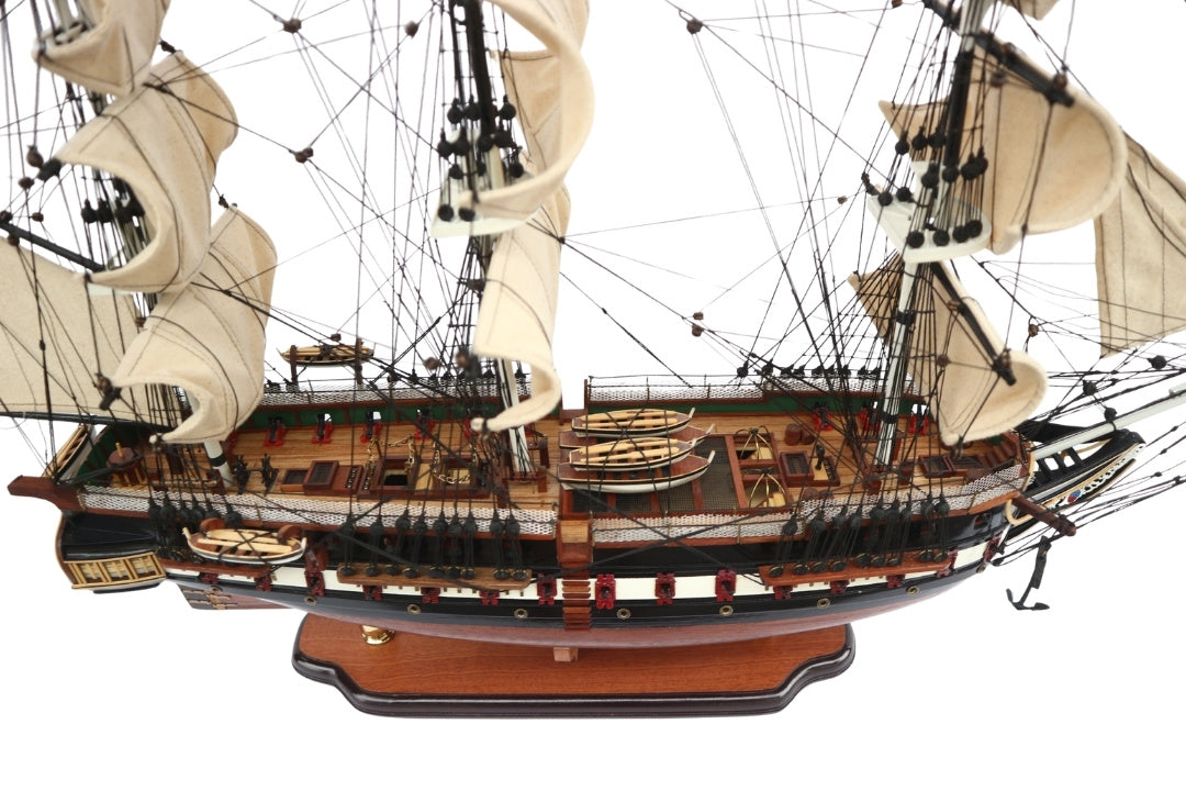 Gran modelo exclusivo del velero USS Constitution de 100cm con posibilidad de personalización mediante grabado