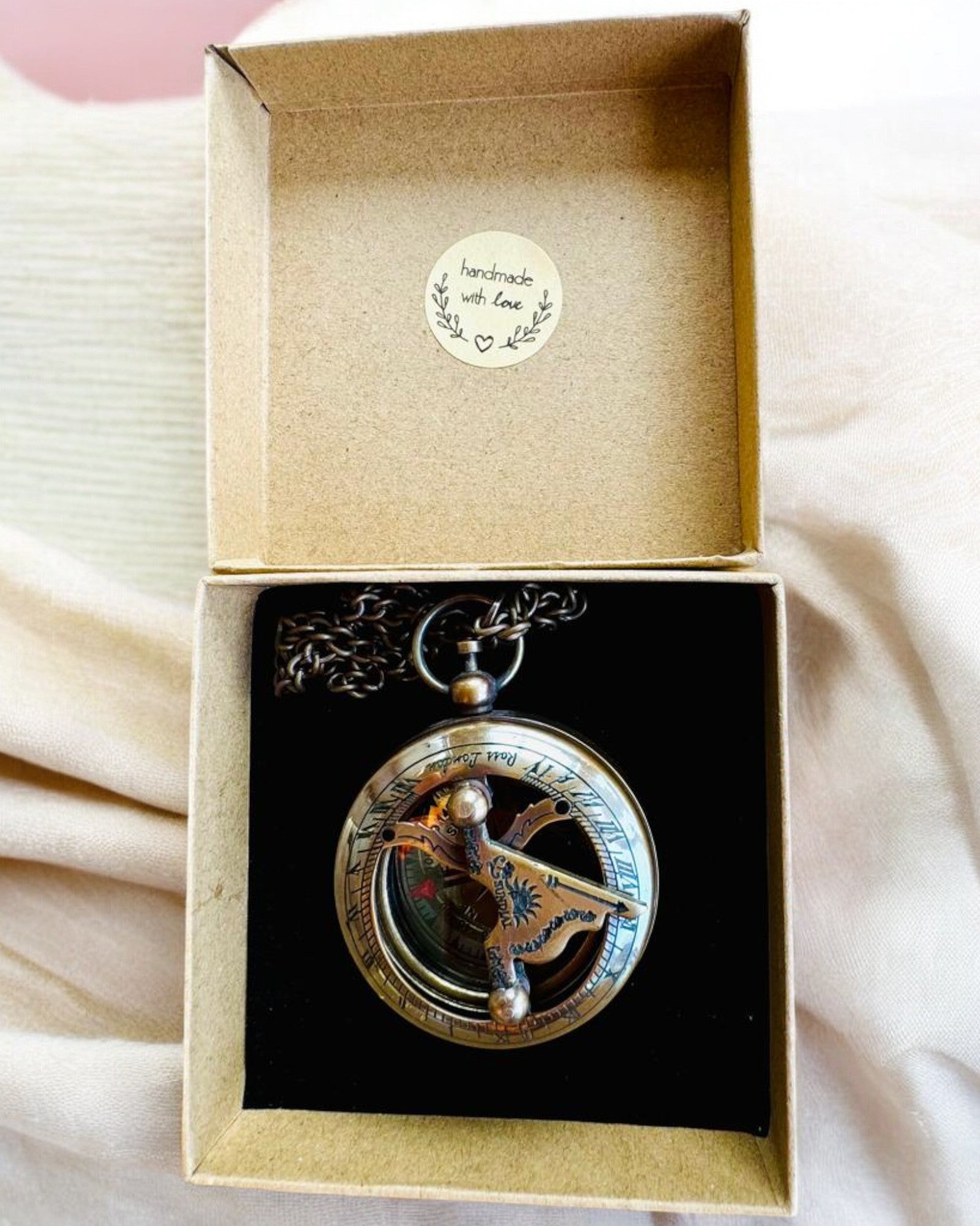 Brújula de Navegación del Viajero con grabado, personalización – Artesanía de Artesanos Indios