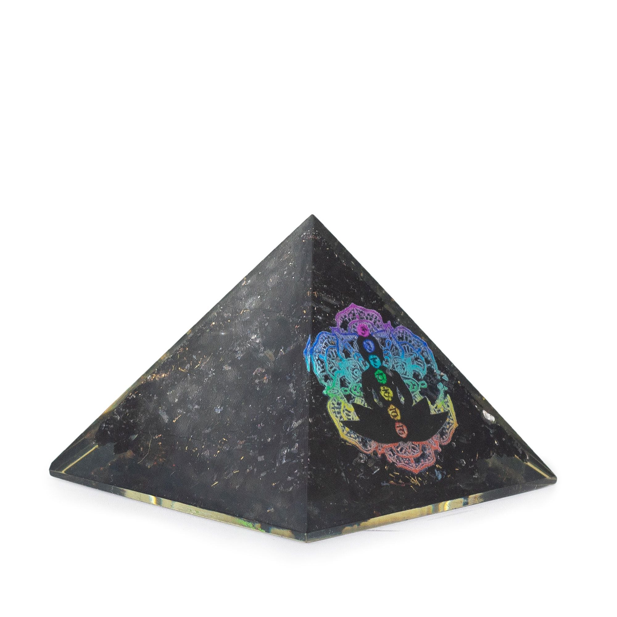 Pequeña pirámide de orgonita de turmalina negra 5,5x4,5 cm con motivo de Buda y chakras