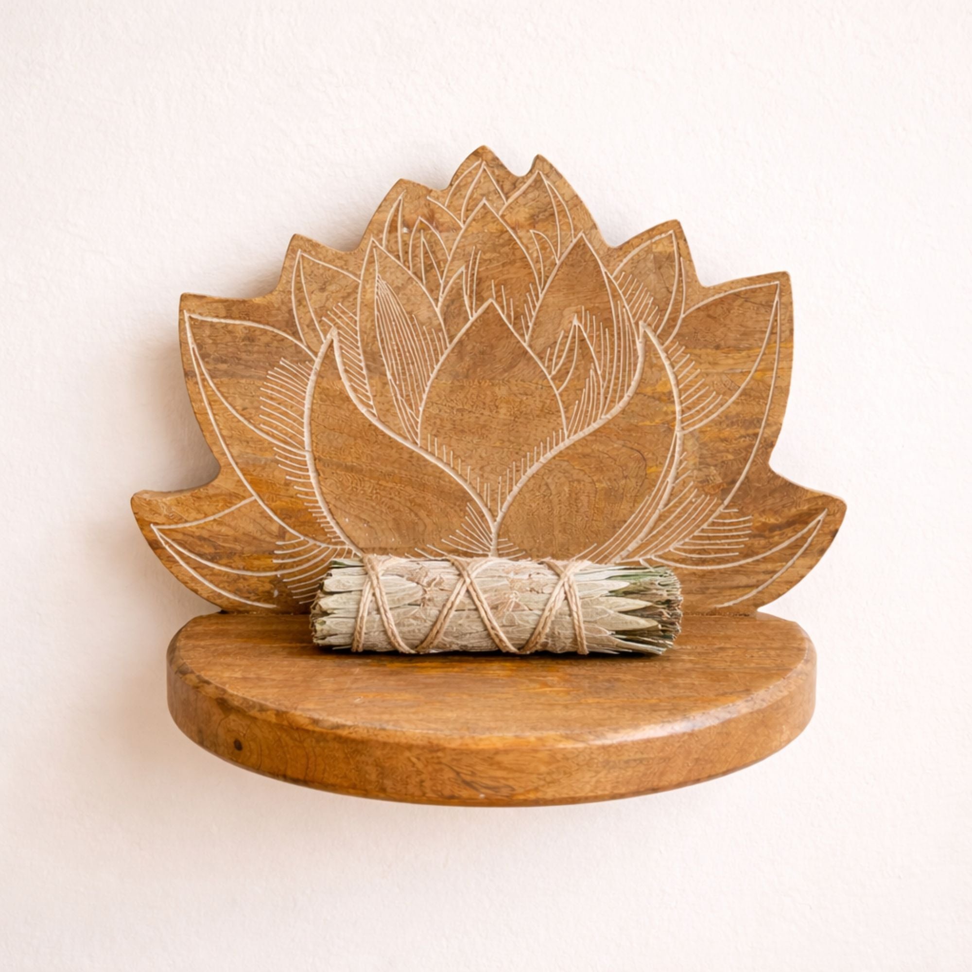 Estante de pared Lotus lavado en blanco