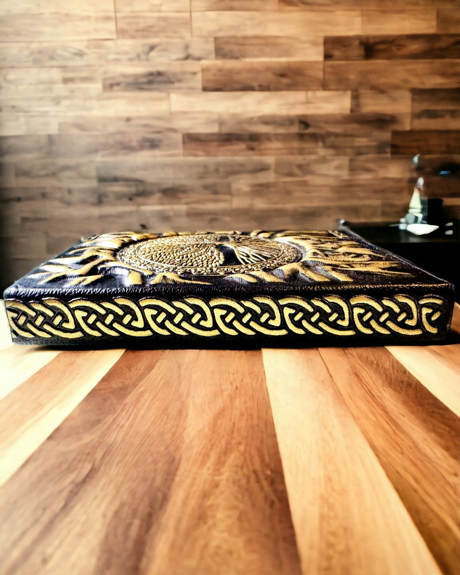 Vintage Diario "Árbol de la Vida" A6 - Elegante Cubierta en Relieve de Cuero Sintético, 100 Hojas