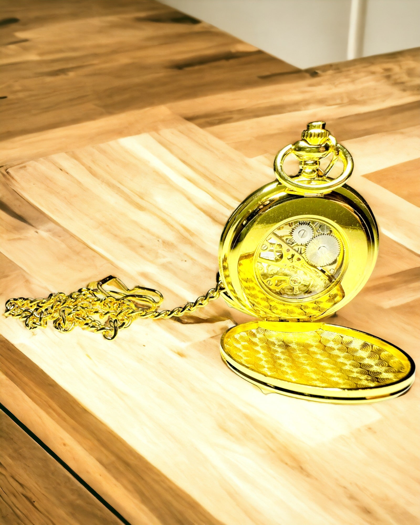 Reloj de Bolsillo Mecánico Clásico con Doble Tapa, Manual, Color Dorado, con grabado