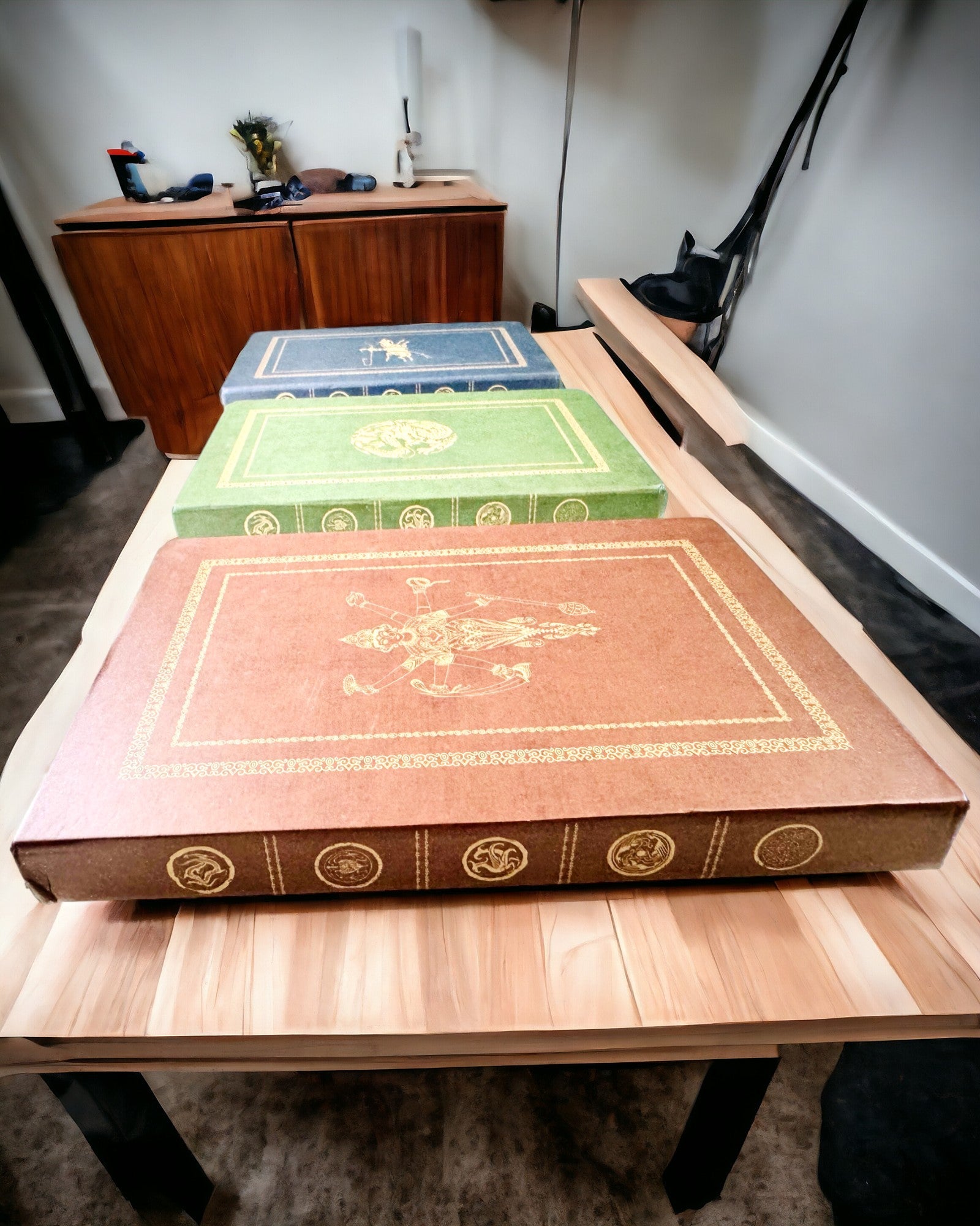 Cuaderno Vintage Marrón con Cubierta Decorativa de Estilo Retro – Cuaderno del Explorador – Marrón, Vintage