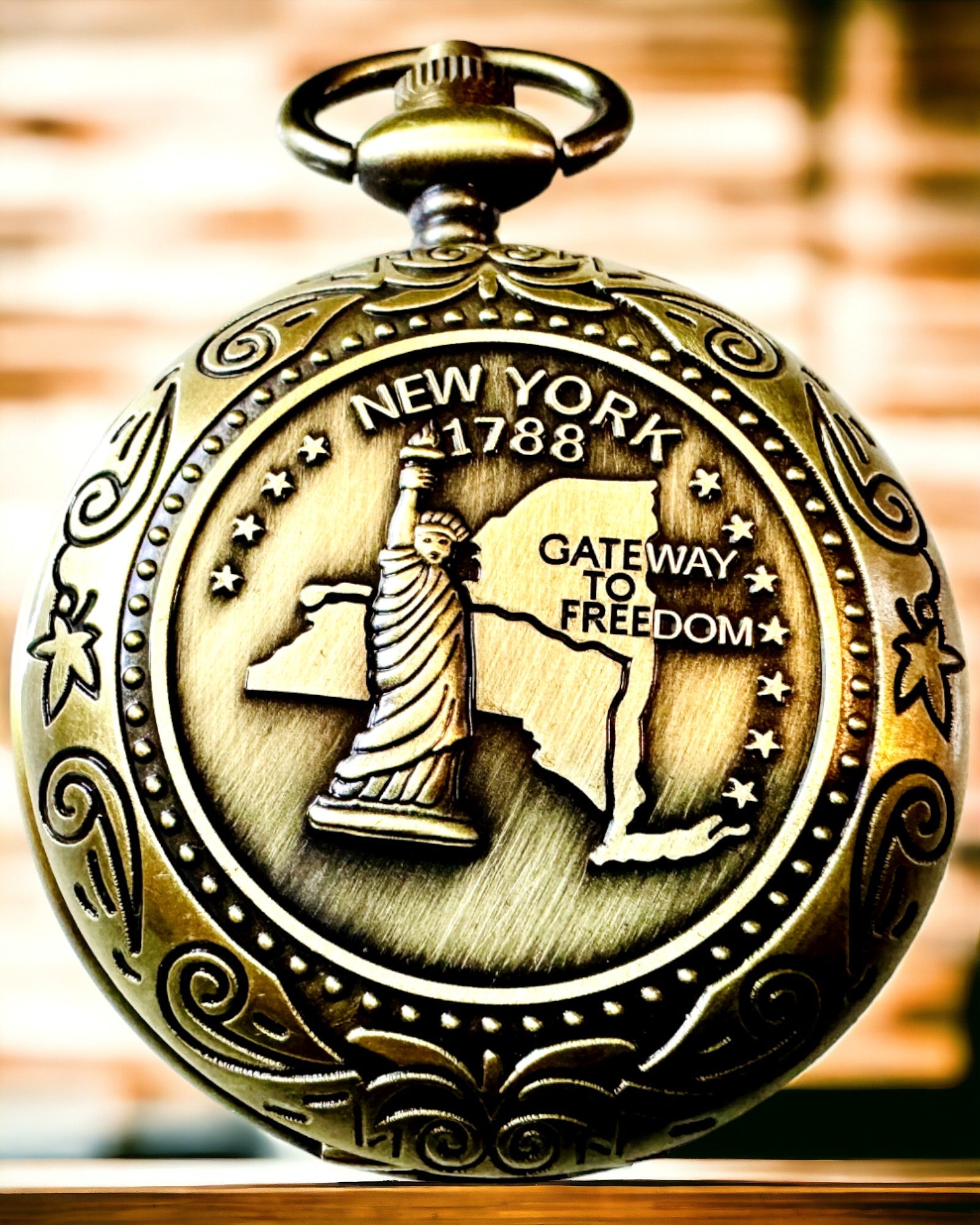 Kompass de Bolsillo Retro con Motivo de Nueva York – Brújula Multifuncional y Elegante con Imagen de la Estatua de la Libertad