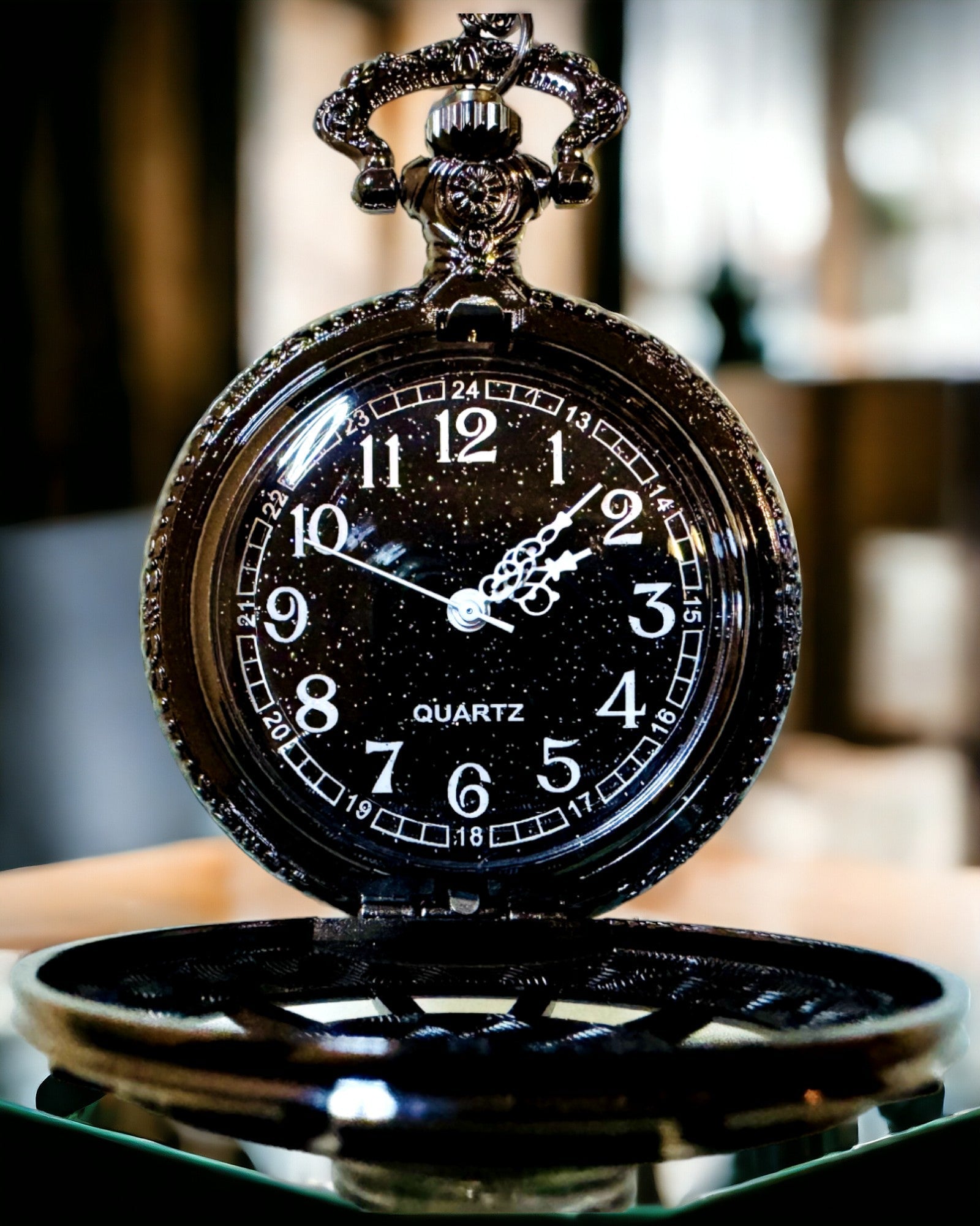 Reloj de Bolsillo con Brújula – Colgante Elegante de Estilo Vintage con Esqueleto Hueco y Esfera Negra, personalización con grabado