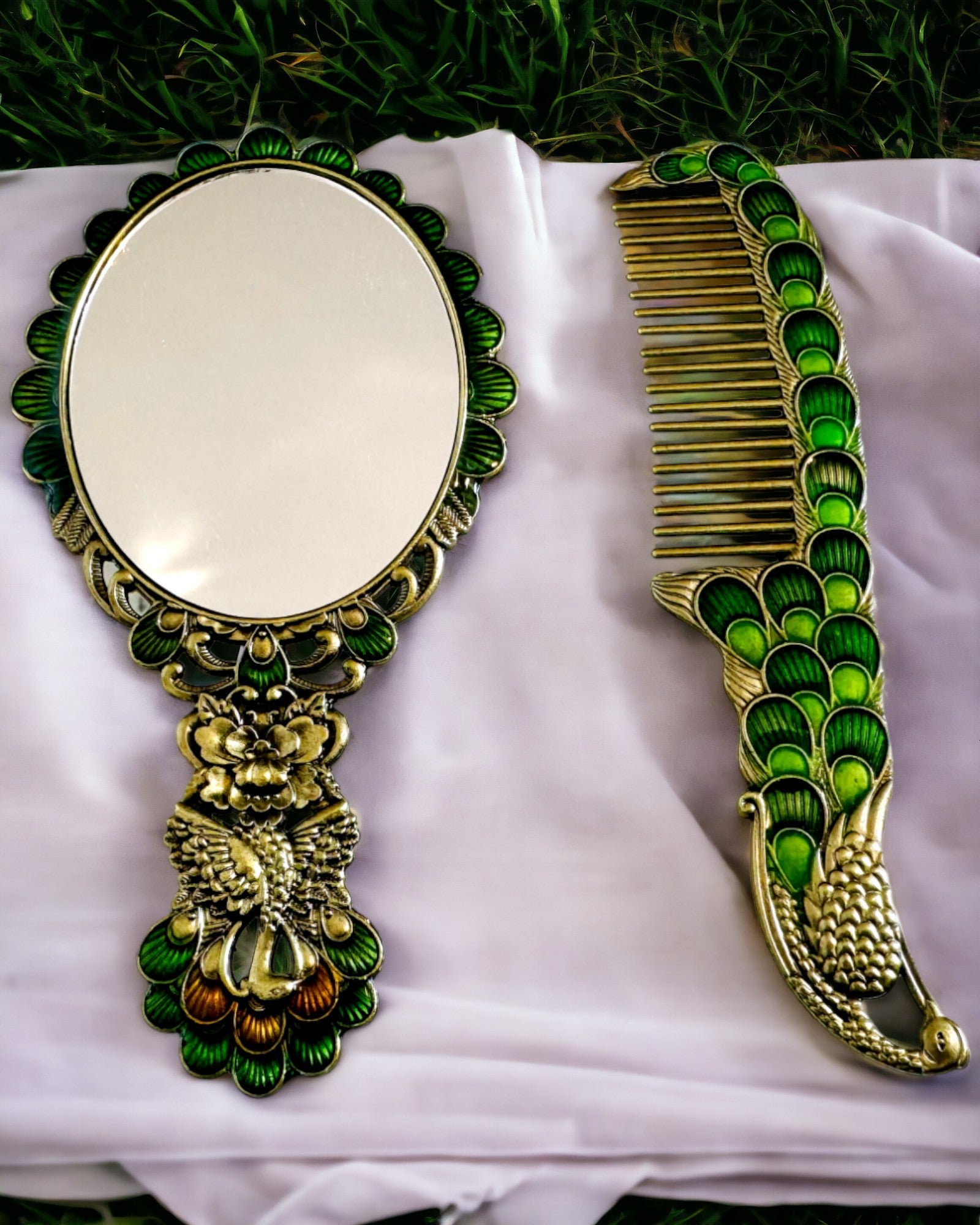 Conjunto Vintage con Espejo y Peine con Motivo de Pavo Real - Accesorios Cosméticos Decorativos
