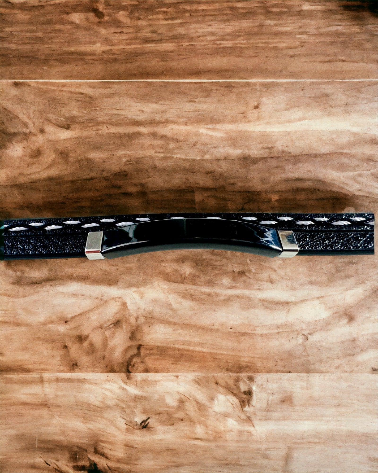 Pulsera Deportiva de Cuero PU y Acero Inoxidable con Posibilidad de Grabado – 3 Colores