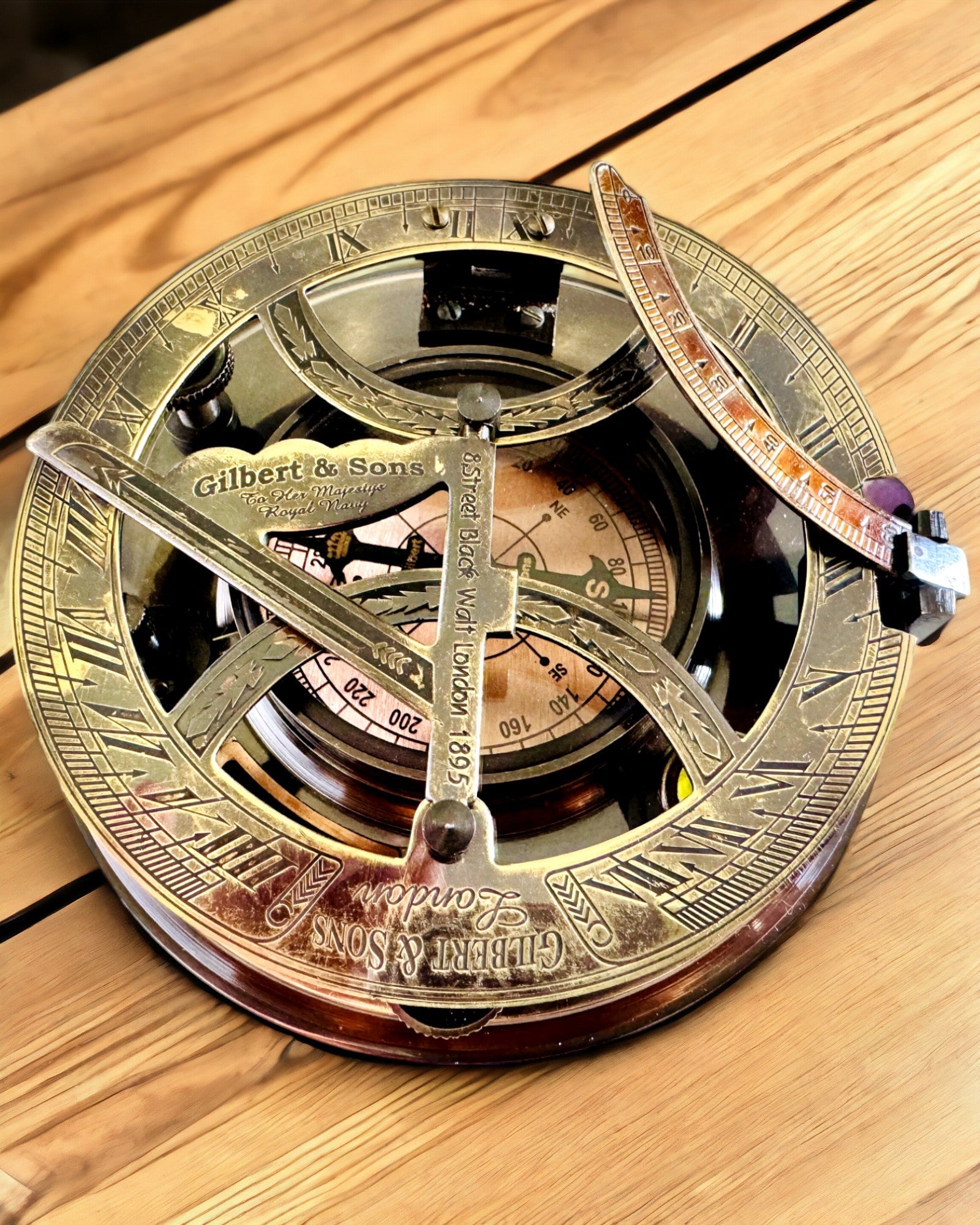 Antiguo Compás de Navegación Premium con Posibilidad de Grabado – Hecho a Mano