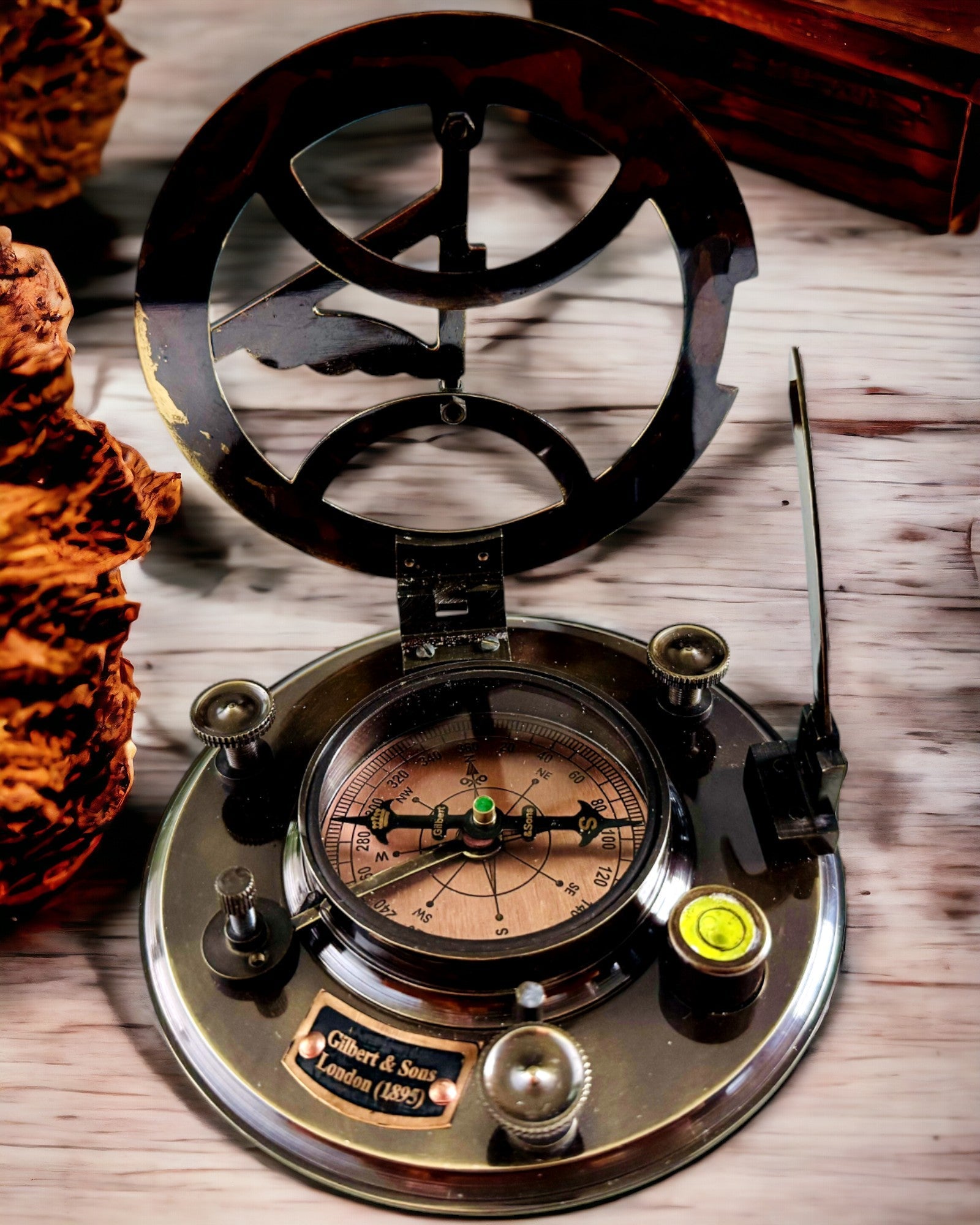 Antiguo Compás de Navegación Premium con Posibilidad de Grabado – Hecho a Mano