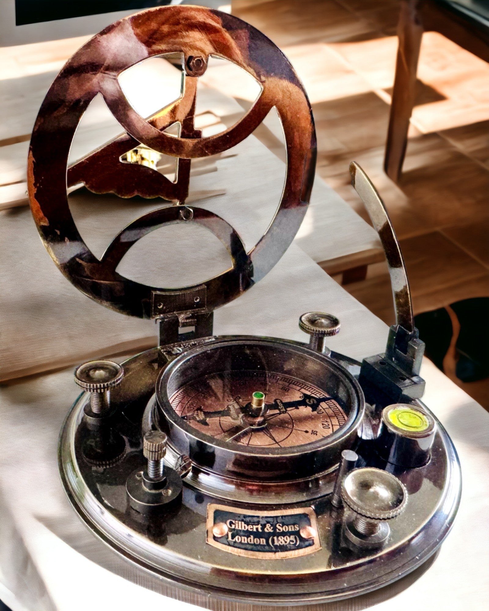 Antiguo Compás de Navegación Premium con Posibilidad de Grabado – Hecho a Mano