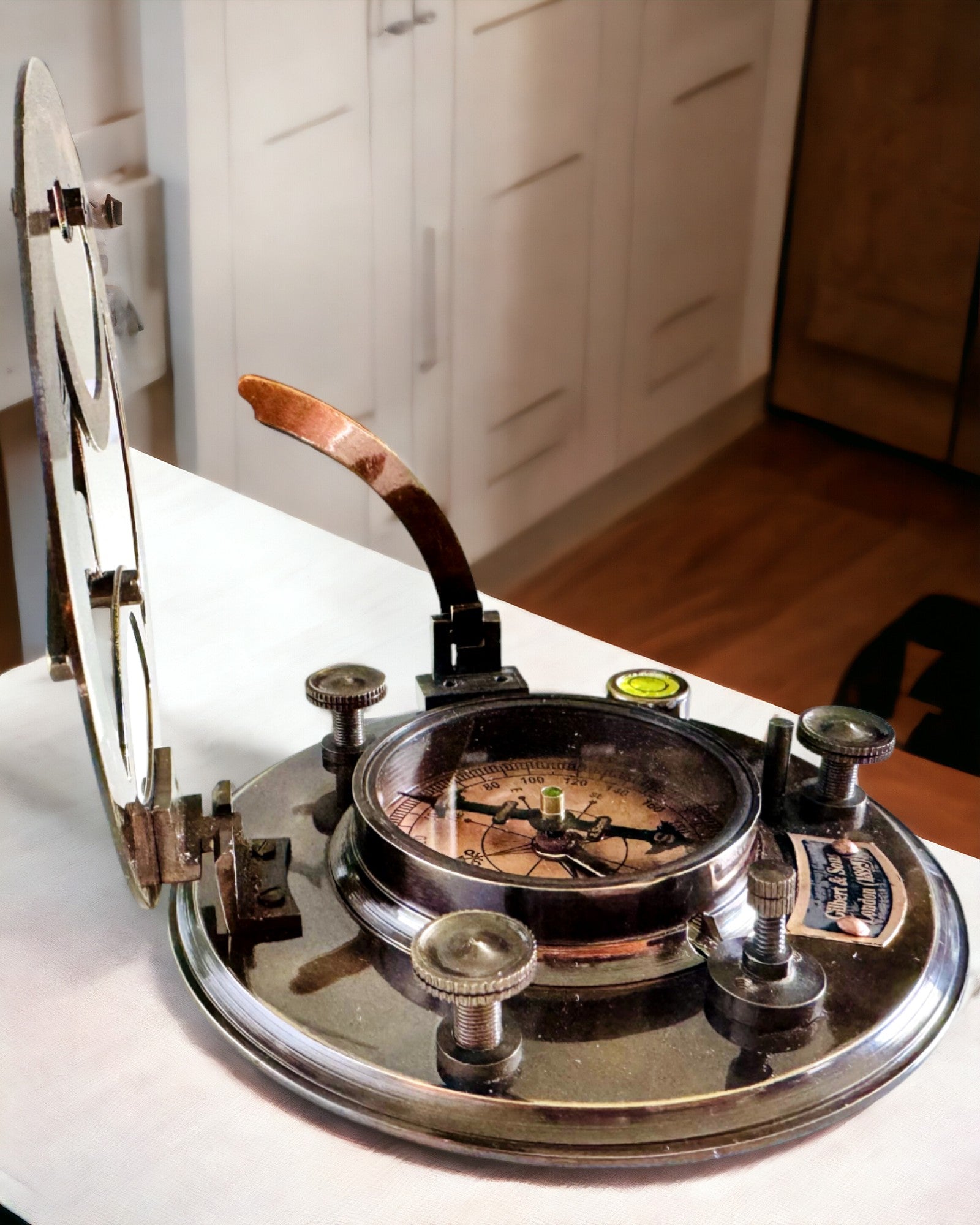 Antiguo Compás de Navegación Premium con Posibilidad de Grabado – Hecho a Mano