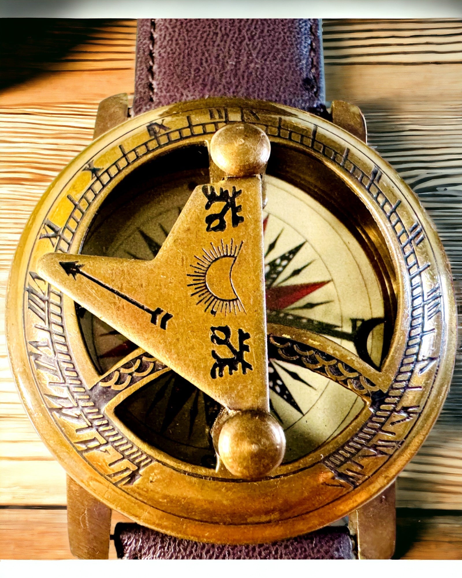 Reloj de Sol con Brújula - Hecho a Mano, Artesanía Auténtica, posibilidad de grabado