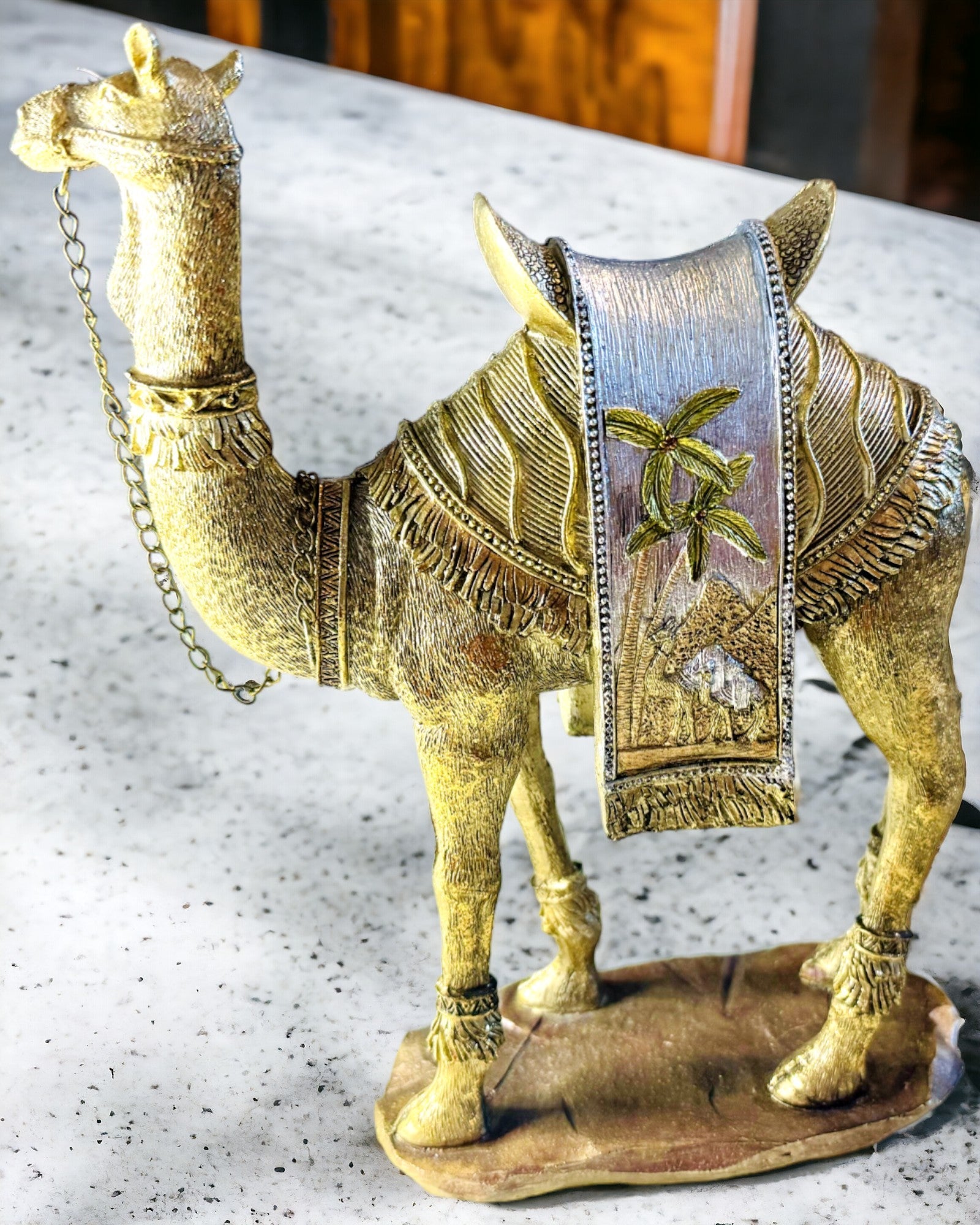 Statuetka Viajero del Desierto Decorativo Camello de Resina con Posibilidad de Grabado