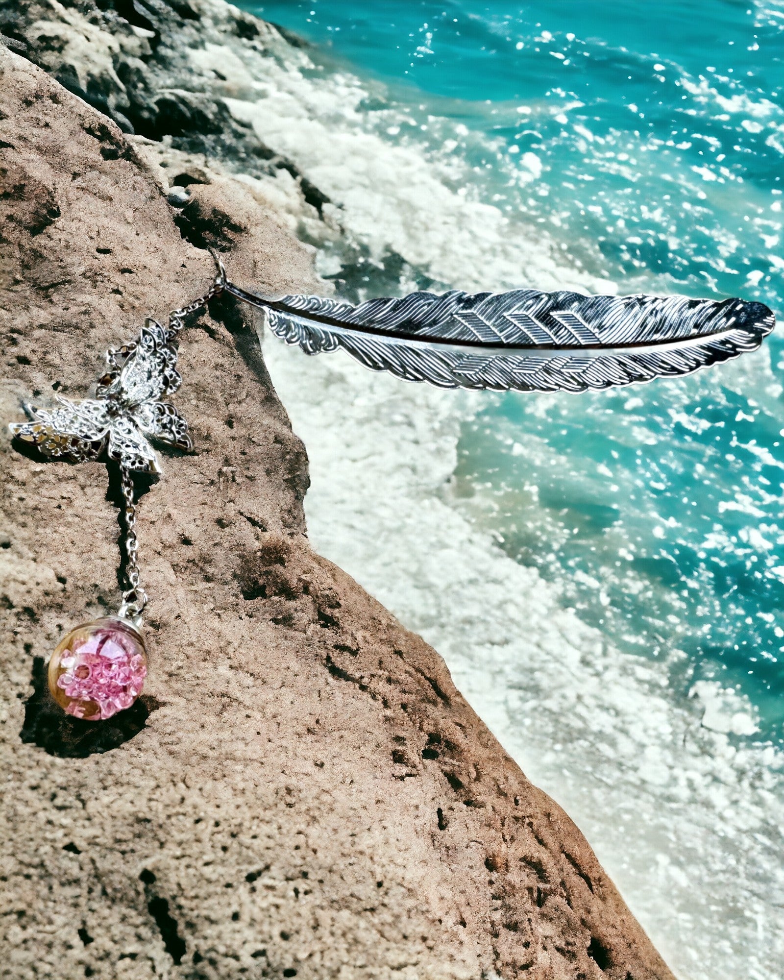 Marcador de libro creativo de estilo retro con motivo de pluma y mariposa – Elegante regalo para mamá, maestro, promocional, color plateado/rosa