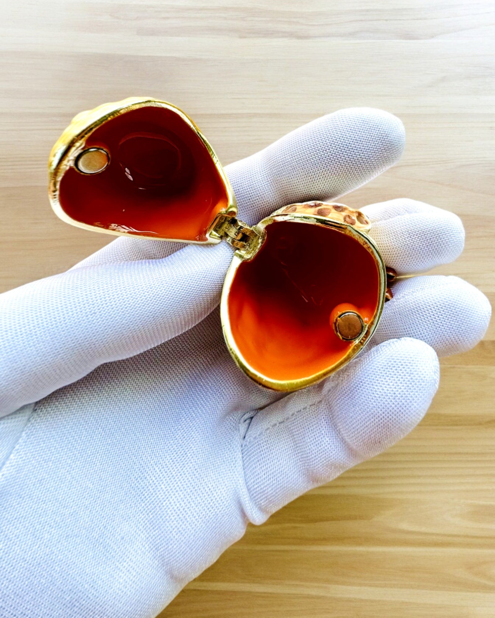 "Urocza Sówka z Kryształkami - Skrytka na Biżuterię z możliwością personalizacji grawerem, prezent" en español es: "Encantadora Lechuza con Cristales - Caja de Joyería con opción de personalización con grabado, regalo".