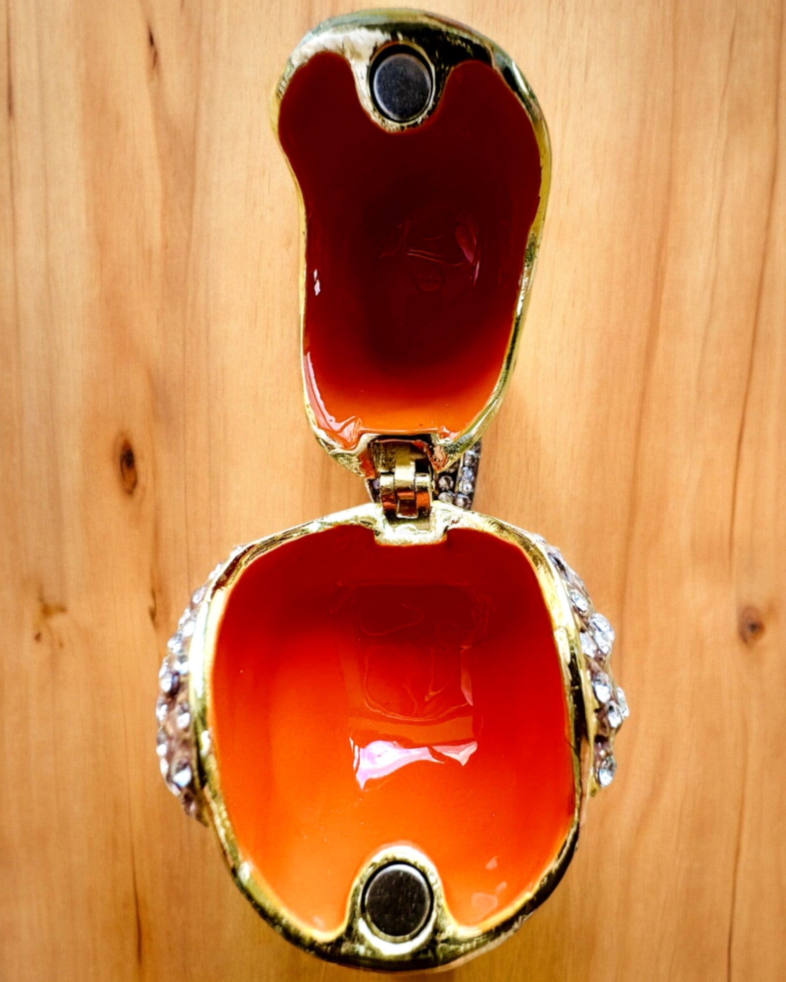 Pajarito Gorrión Colorido con Grabado - Encantador Escondite para Tesoros