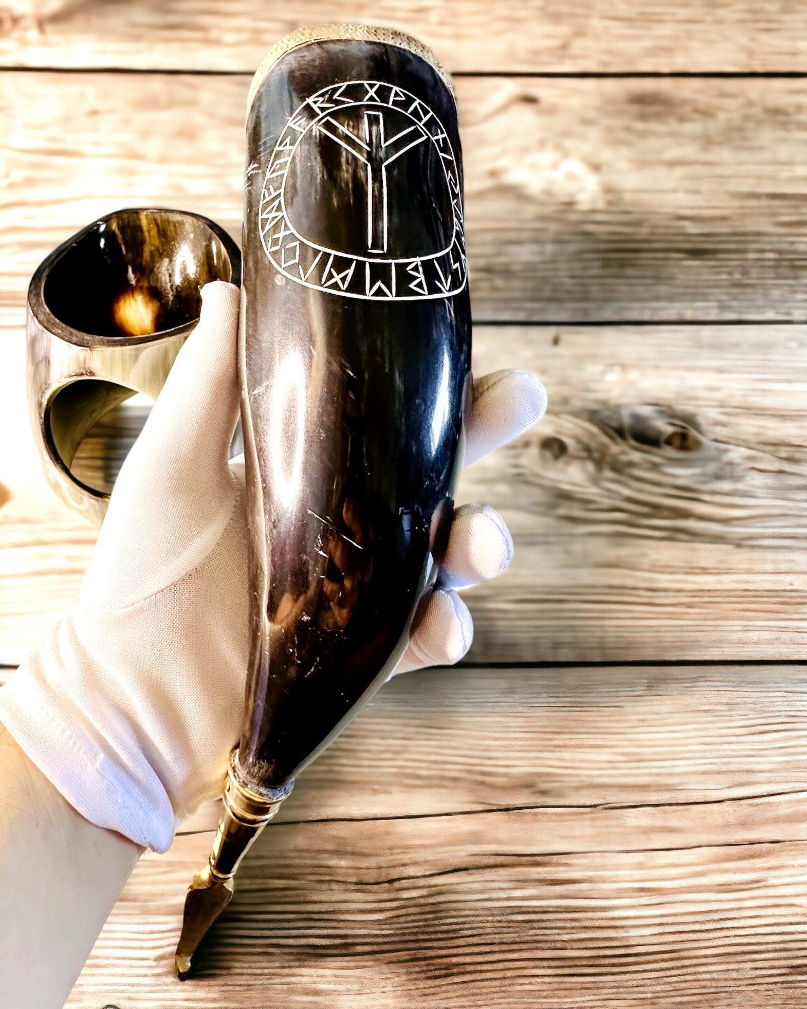 Copa de Cuerno "Viking Valor" - Grabado a Mano, Calidad Premium - 4 variantes para elegir