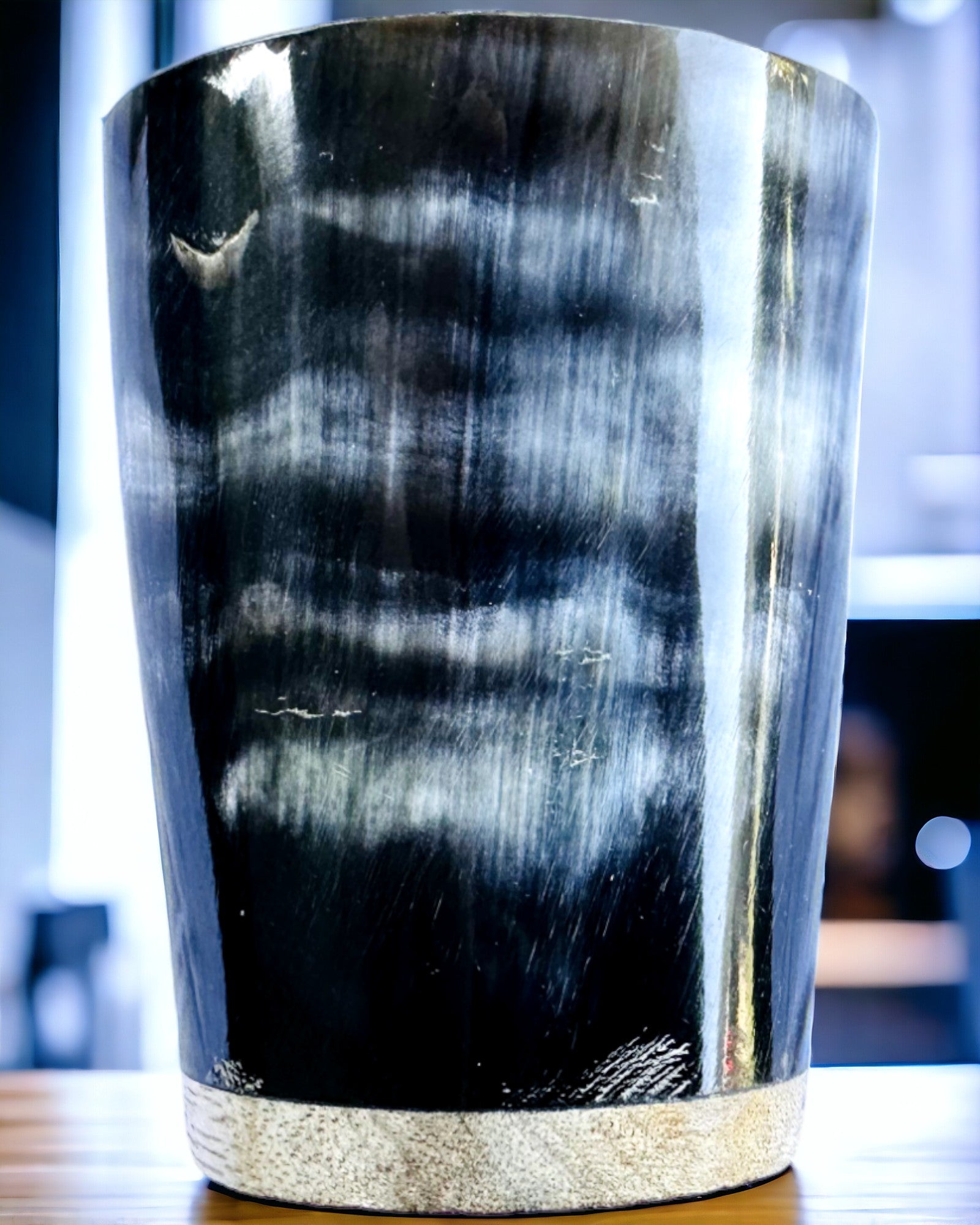 Pequeña Taza Hecha a Mano con Posibilidad de Grabado, vaso Taza India, posibilidad de personalización para regalo, grabado. Color oscuro