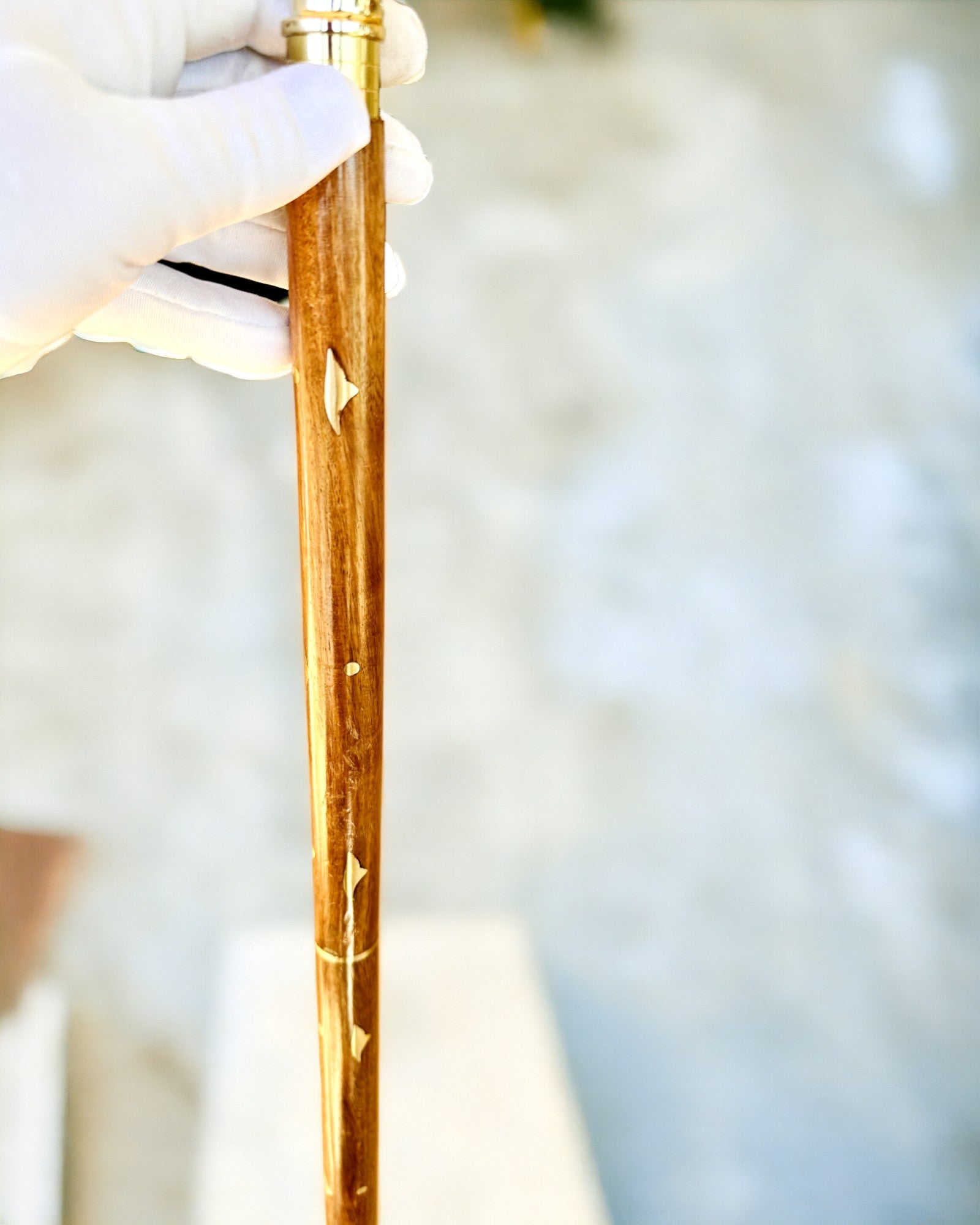 Laska Spacerowa Wolf - Madera de Mango India con Posibilidad de Grabado, bronce adornos dorados