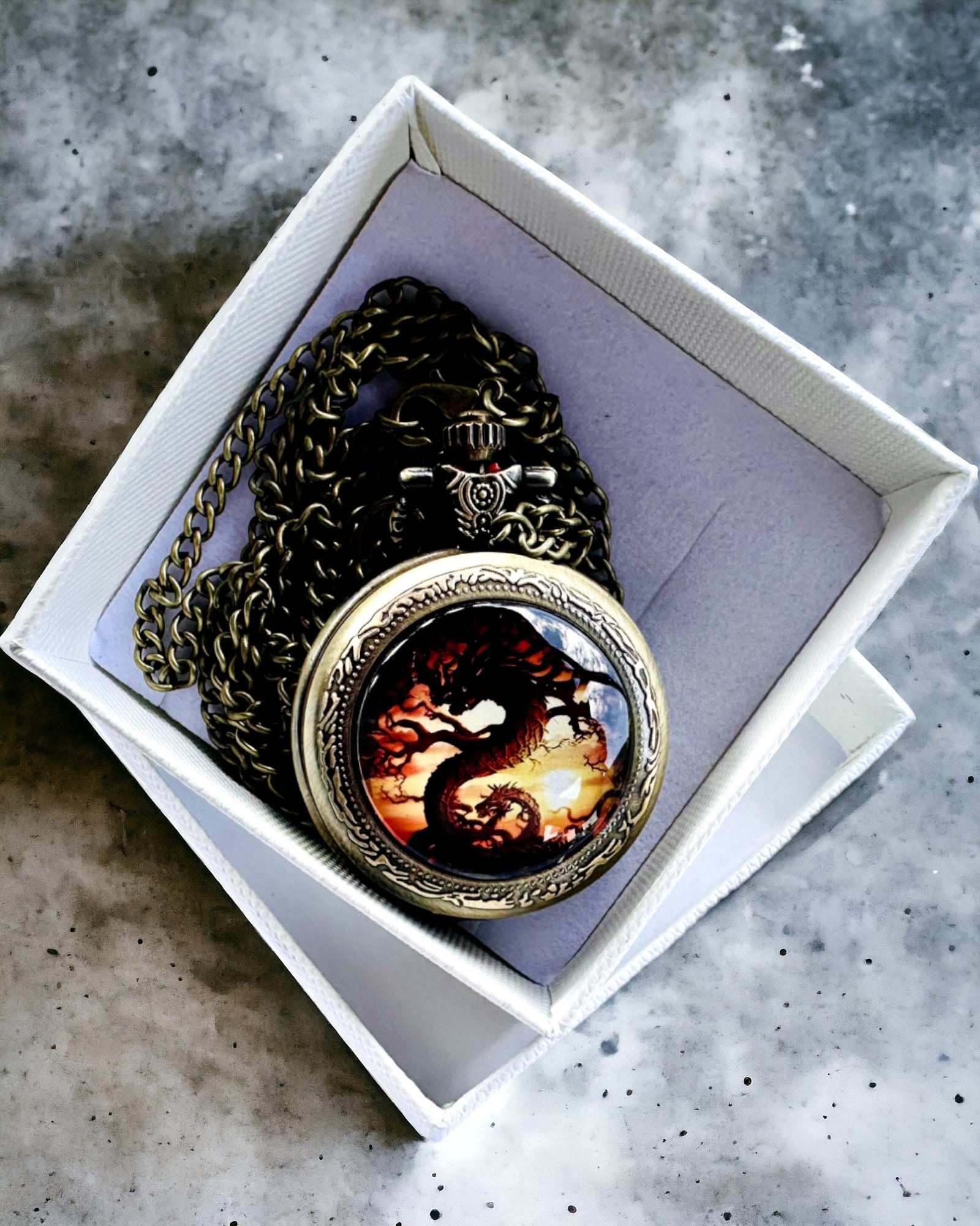 Reloj de Bolsillo "Dragon's Twilight" personalización con grabado