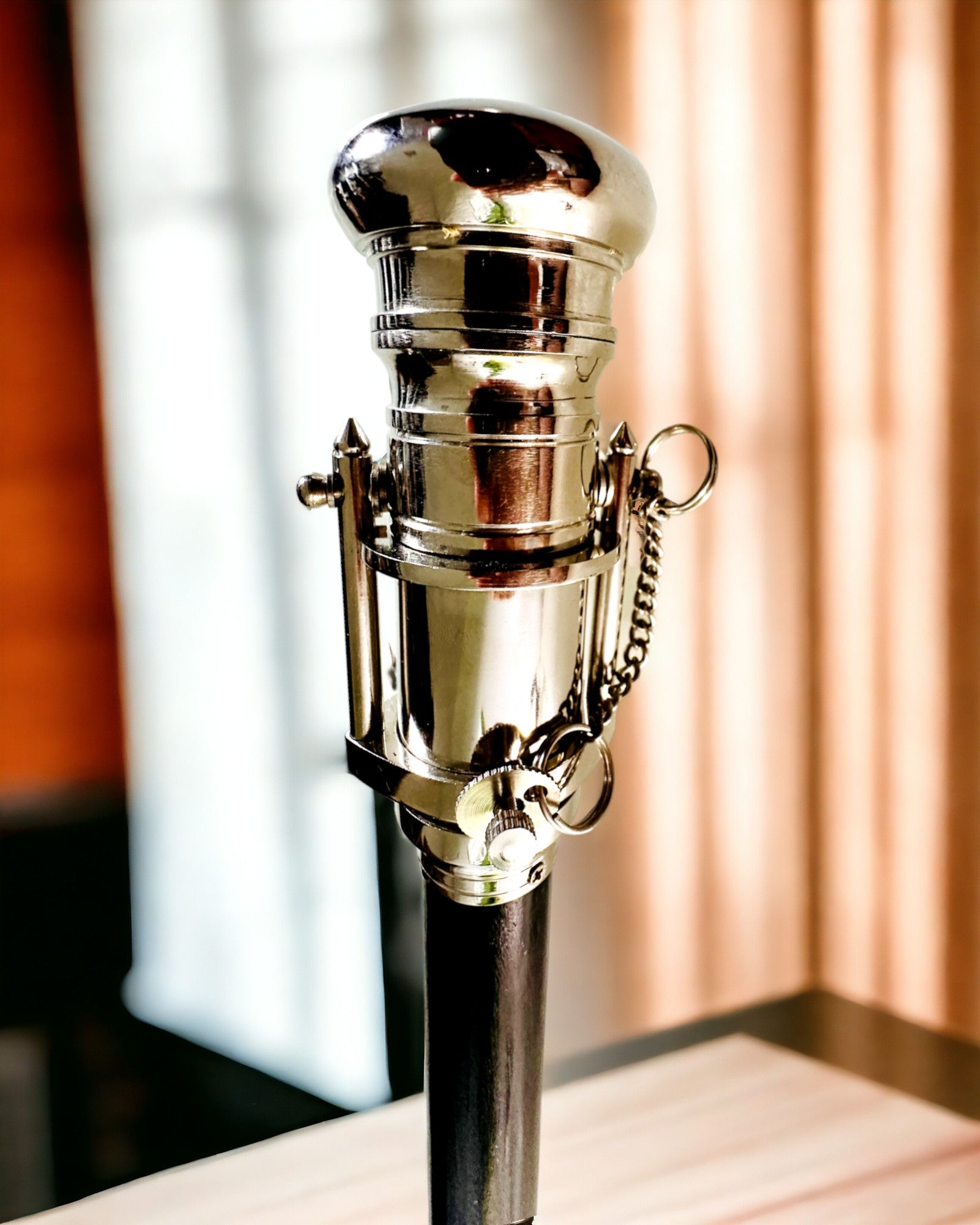 BASTÓN PARA CAMINAR CON MANGO Y FUNCIÓN DE TELESCOPIO – ELEGANTE Y MODERNO, 95 CM - capitán "Navigator's Crest"