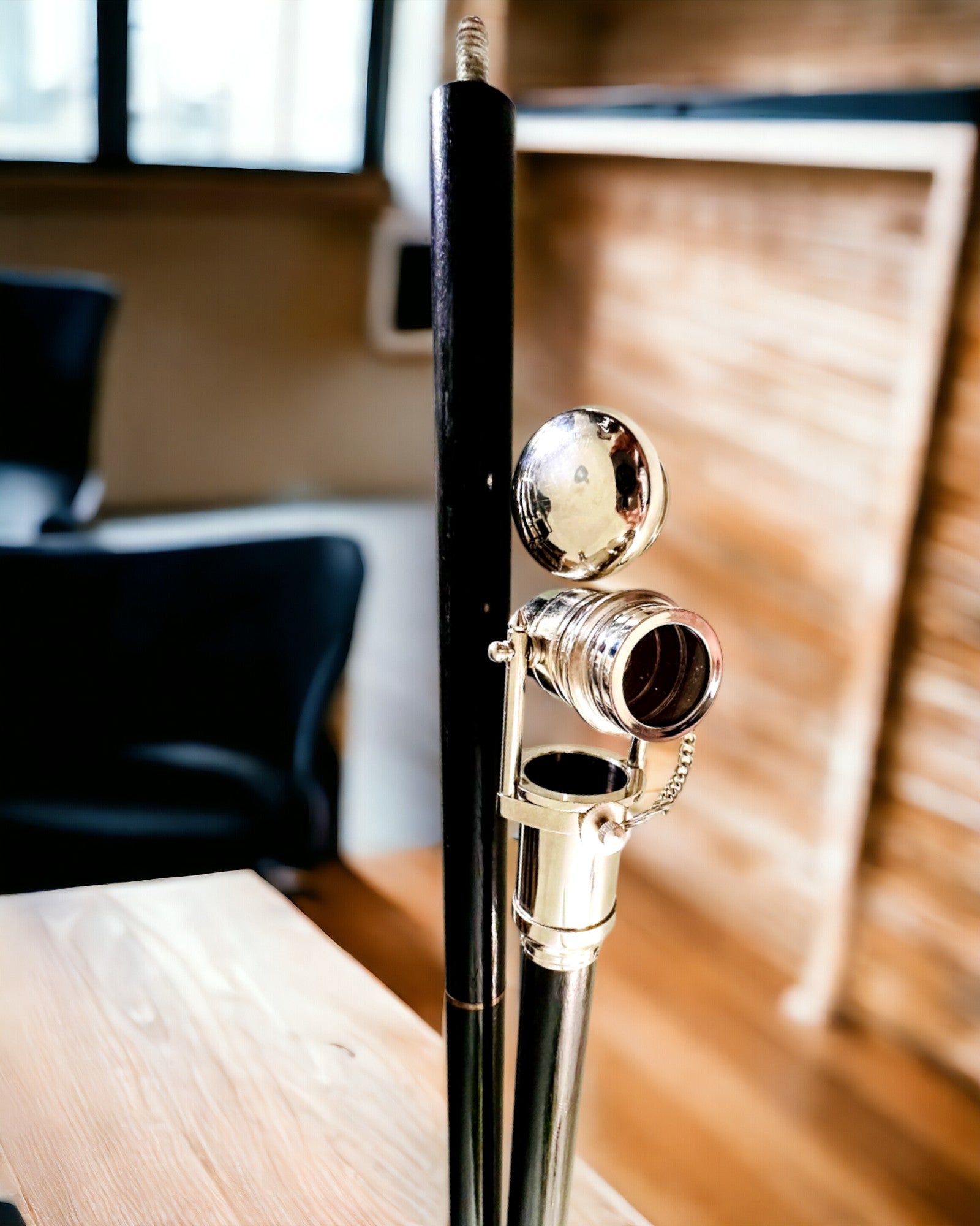 BASTÓN PARA CAMINAR CON MANGO Y FUNCIÓN DE TELESCOPIO – ELEGANTE Y MODERNO, 95 CM - capitán "Navigator's Crest"