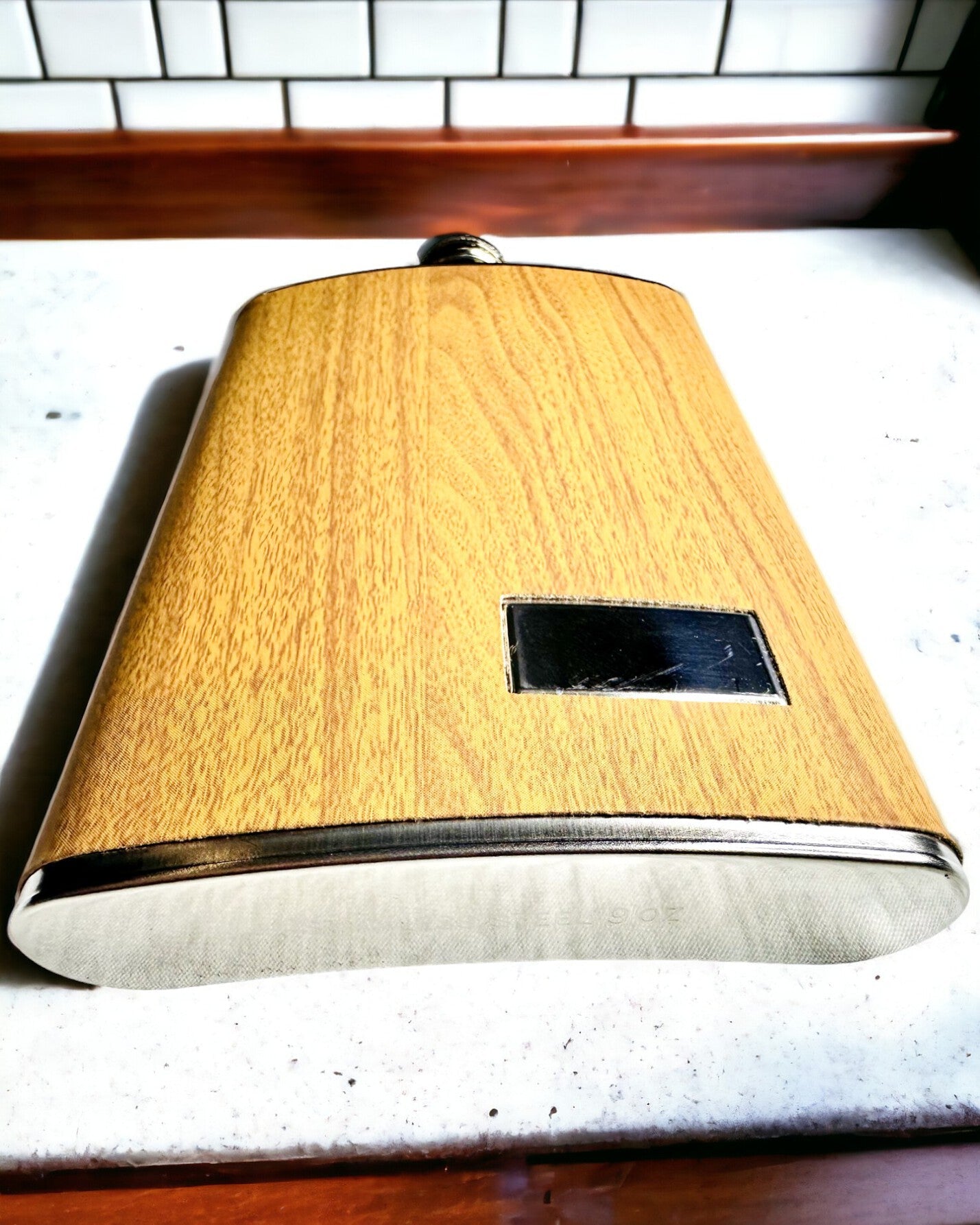 Conjunto de Madera "Piersiówka Elegance" con opción de personalización mediante grabado