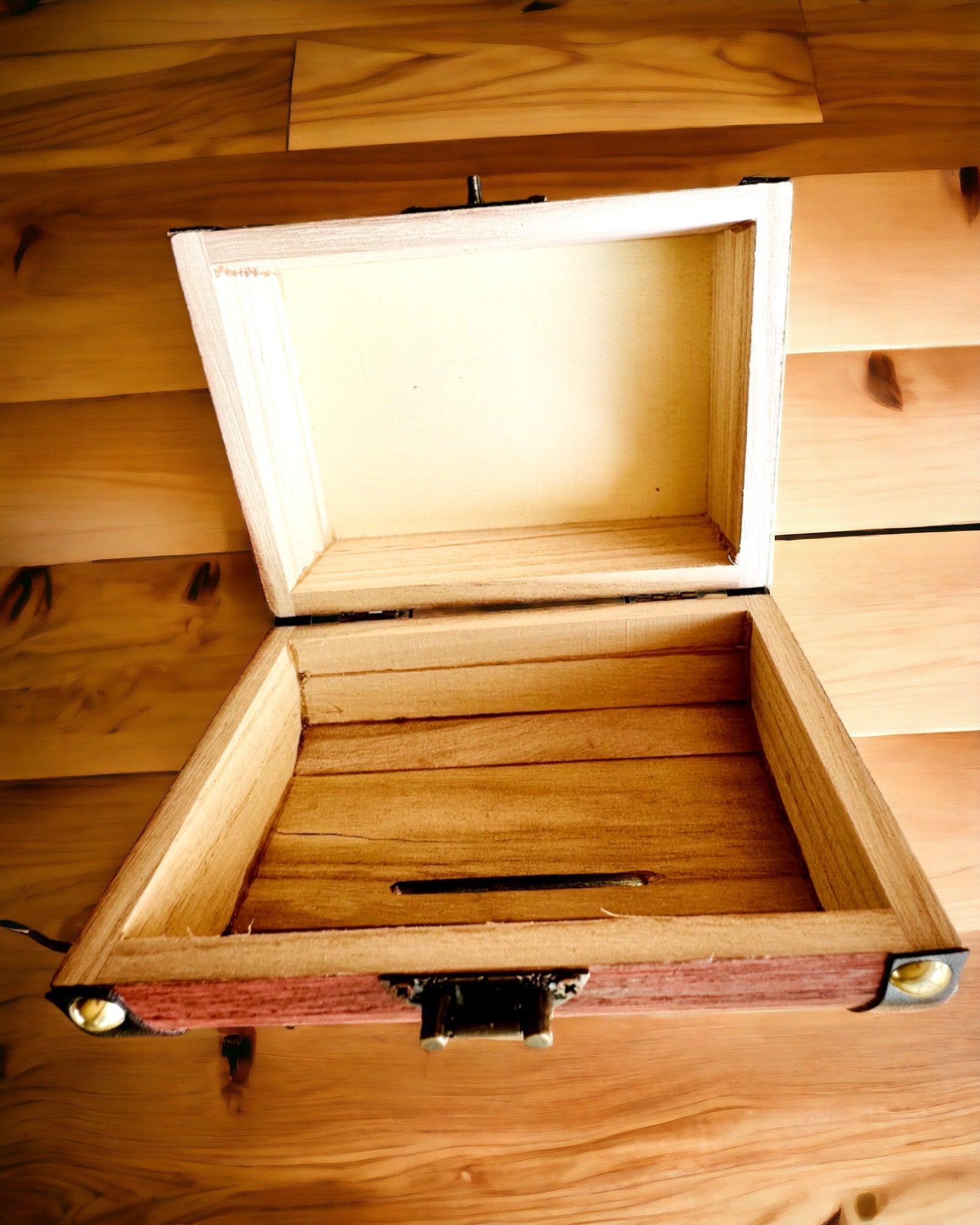 Caja Mágica del Tesoro - Hucha, personalización con grabado