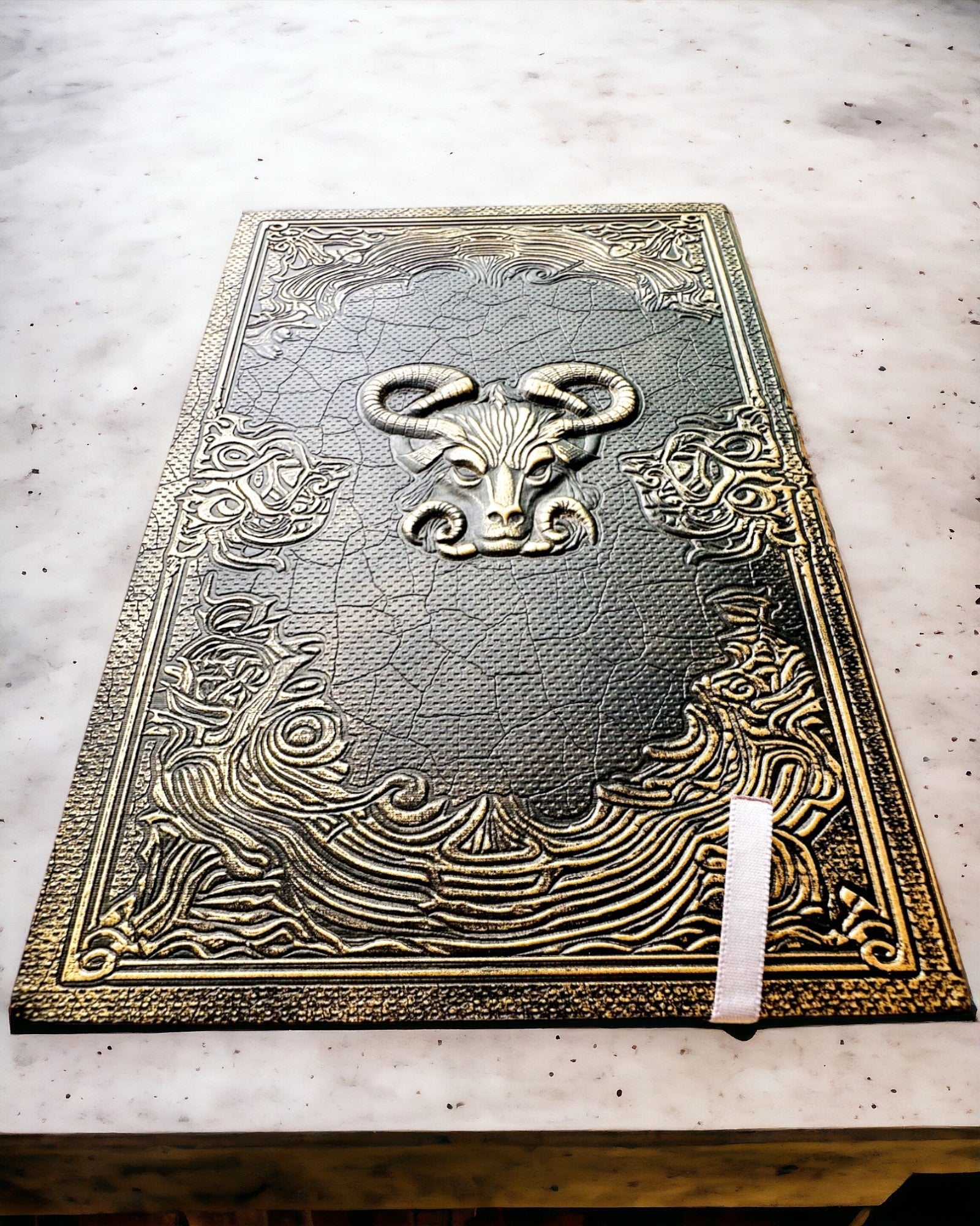 Magiczny Notes, cuaderno "Boski Byk" - Papelería Elegante y Única, personalización con grabado