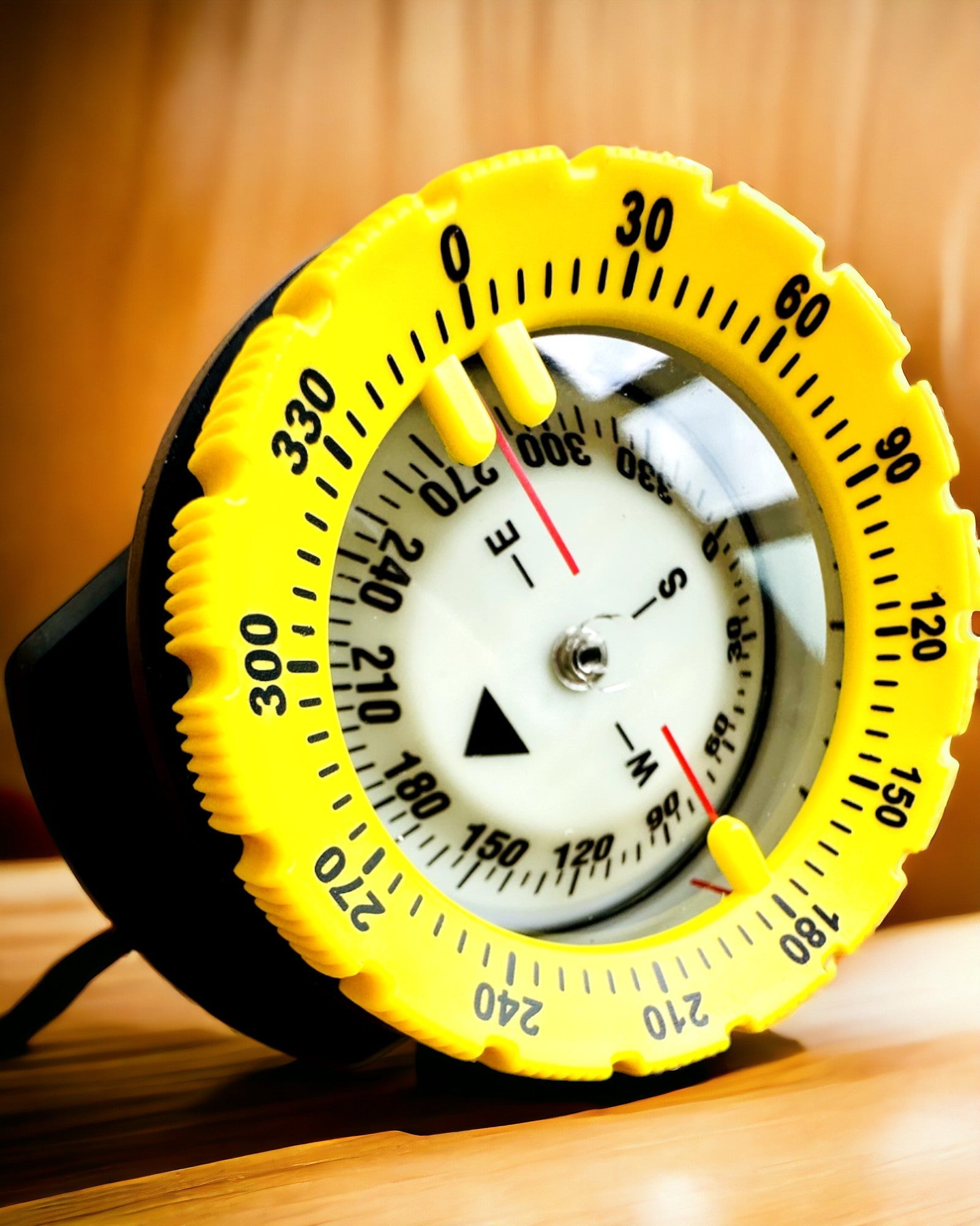 Compás de buceo AquaGuide - compás impermeable con función de luminiscencia y correa flexible, posibilidad de personalización