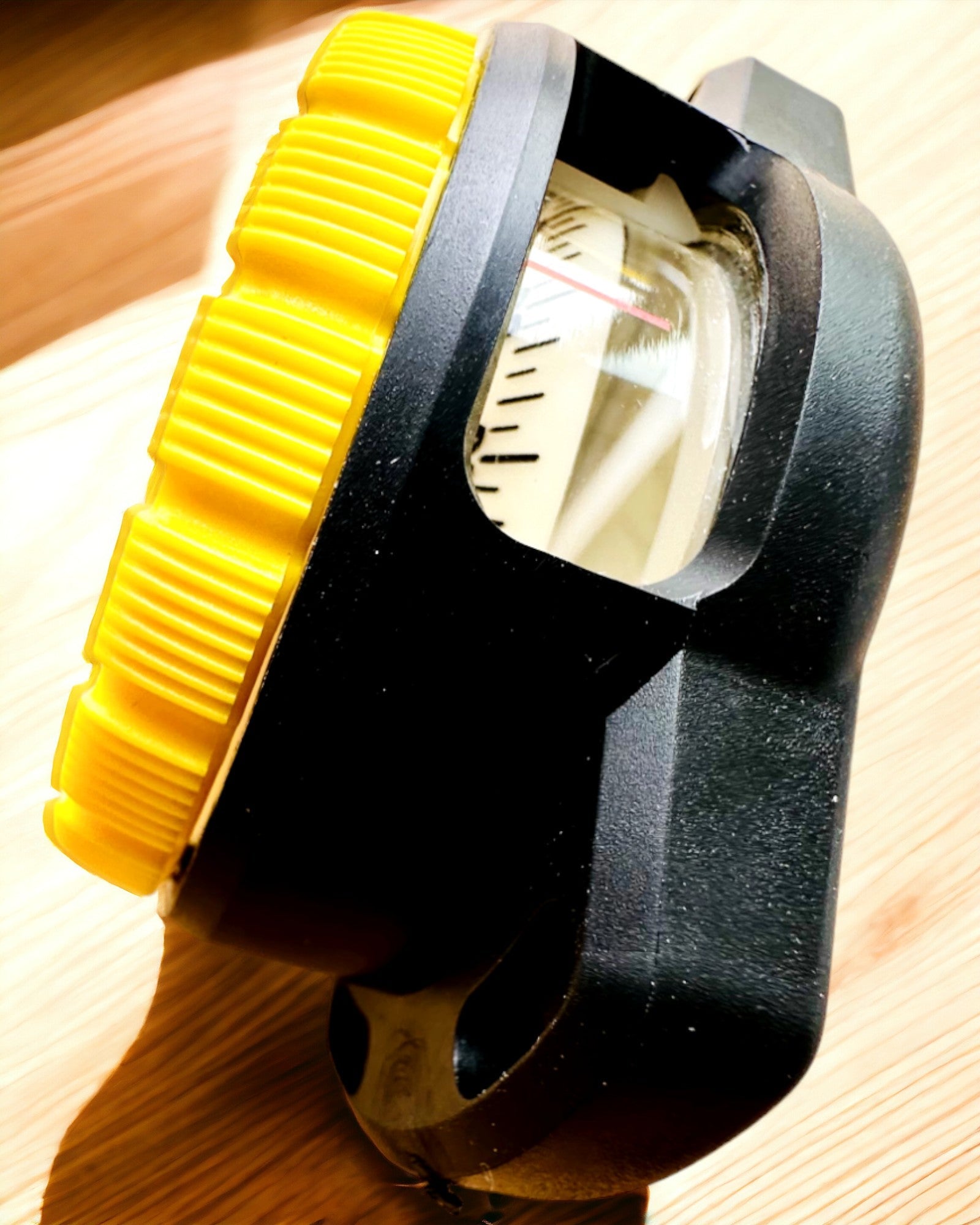 Compás de buceo AquaGuide - compás impermeable con función de luminiscencia y correa flexible, posibilidad de personalización