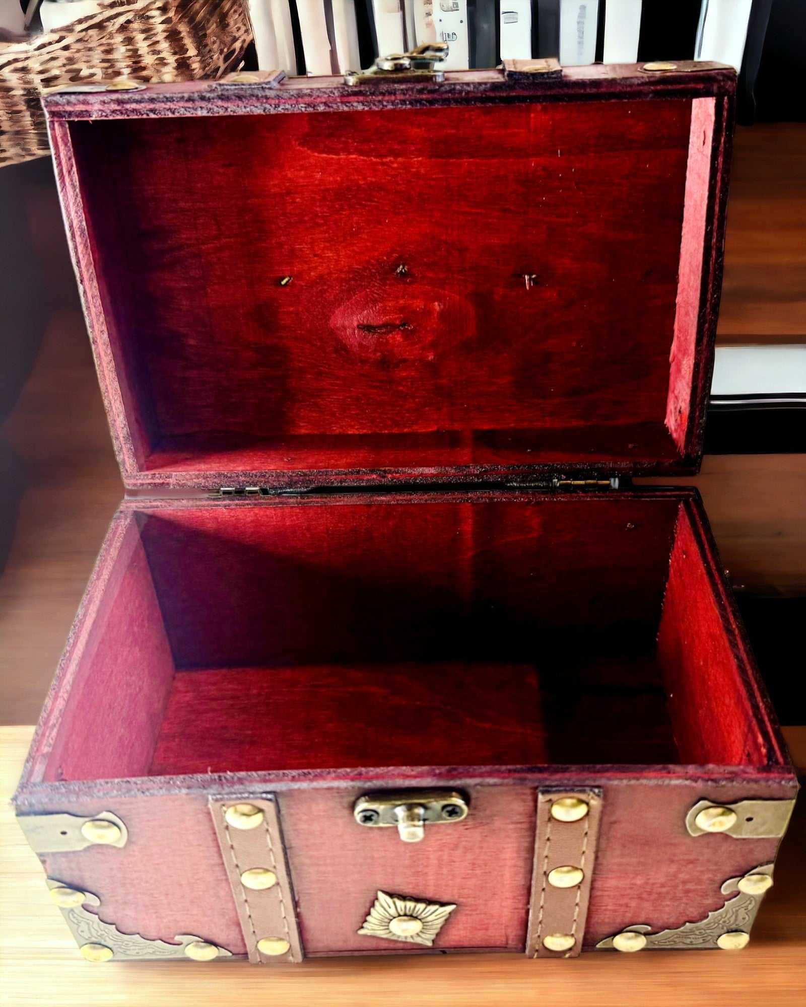 Caja de Madera 'Cofre del Tesoro Pirata' – Caja Vintage para Joyas y Baratijas
