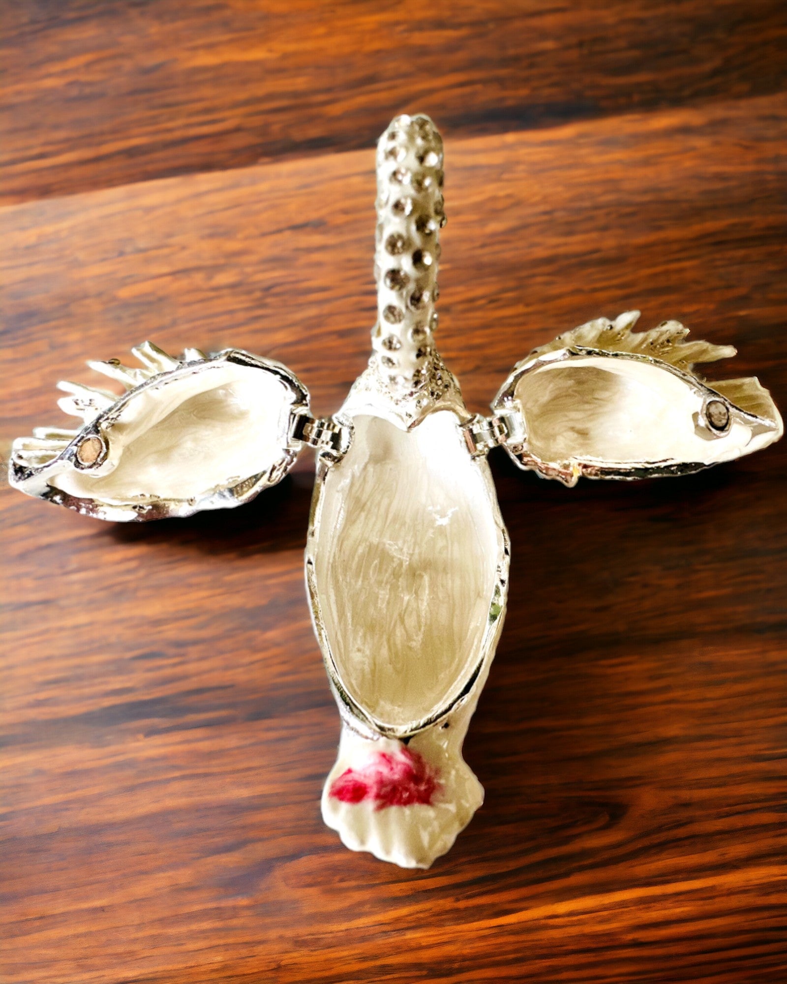 Elegante Cofre "Joya del Cisne" - personalización con grabado