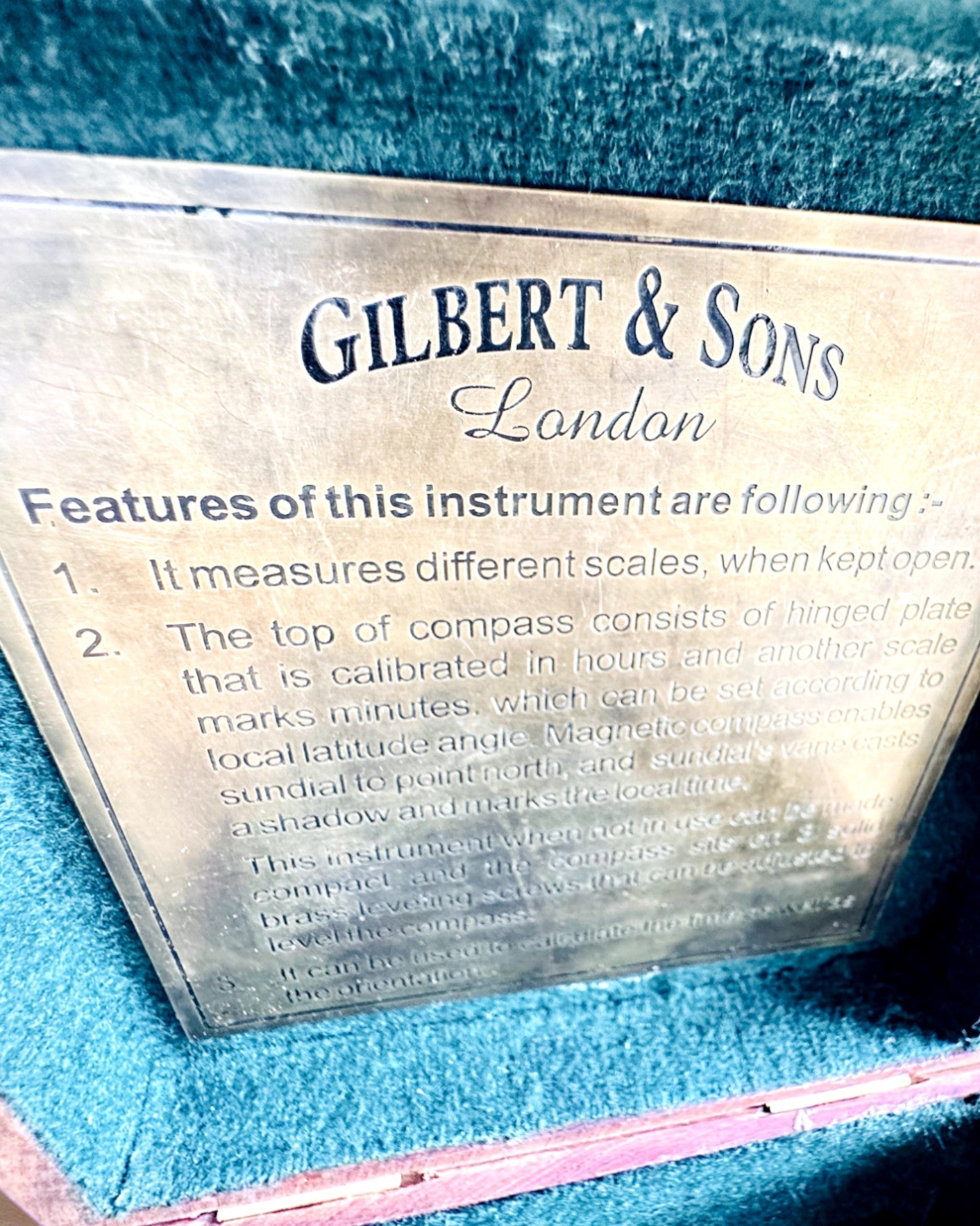 Caja Grande de Madera para Brújula "Gilbert & Sons" con Posibilidad de Grabado