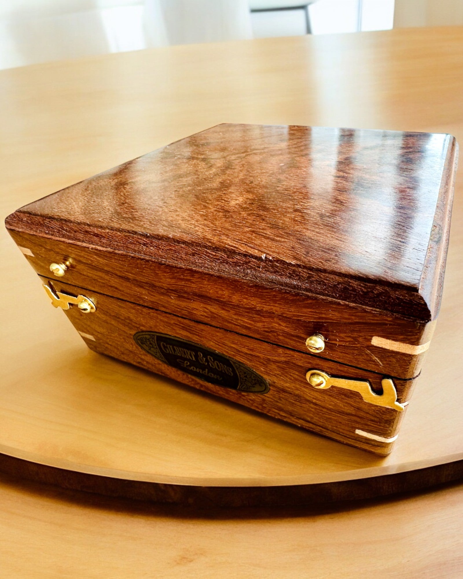 Caja Grande de Madera para Brújula "Gilbert & Sons" con Posibilidad de Grabado