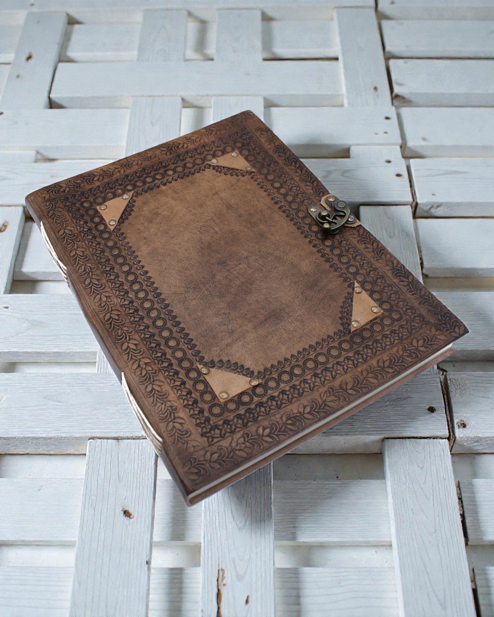 Libro de Recuerdos de Cuero Heritage – Cuaderno Personalizado 25 × 33 cm